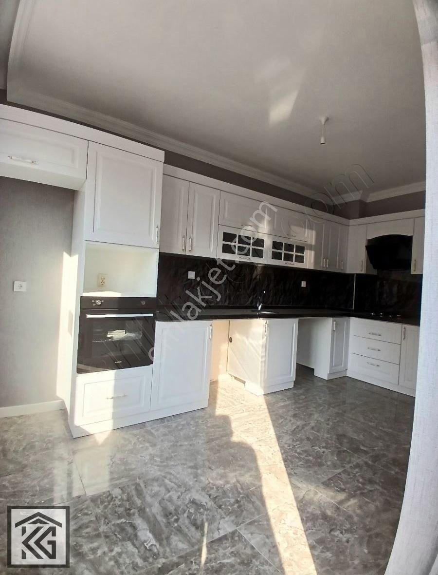 Kocalardan Hamzaoğlu Mahallesi Site İçerisi Kapalı Otoparklı 3+1 - Görsel 10