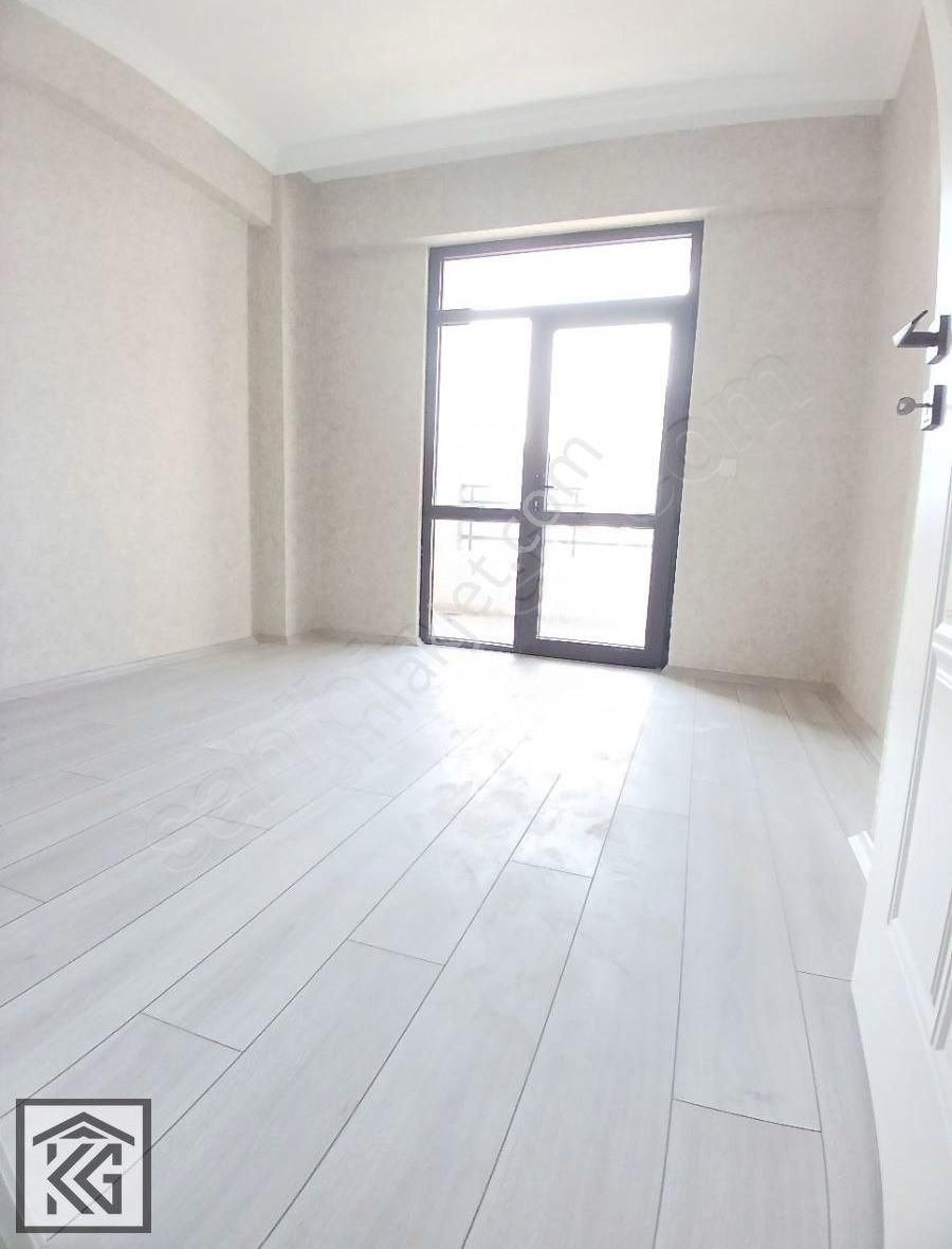 Kocalardan Hamzaoğlu Mahallesi Site İçerisi Kapalı Otoparklı 3+1 - Görsel 8