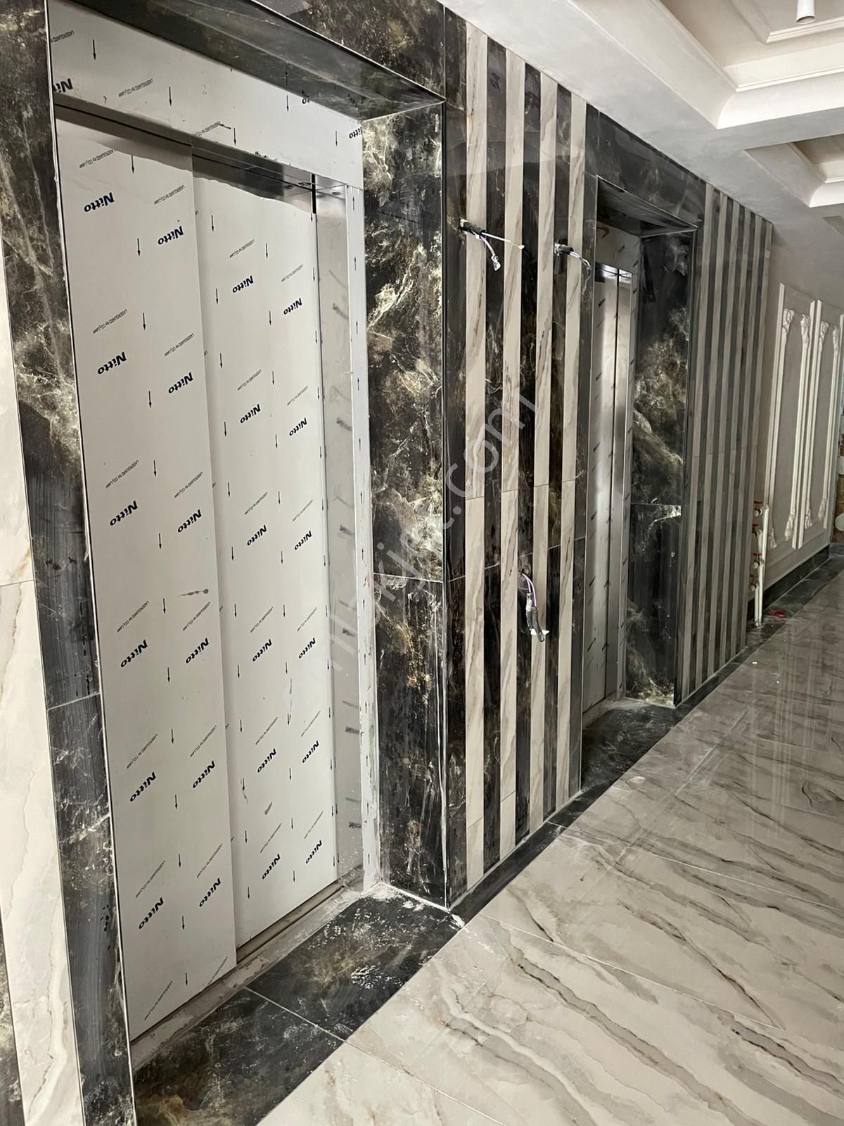 Truva // Onur Gündüzcü'den Havuzlu Lüks Site Ara Kat Satılık 2+1 - Görsel 25