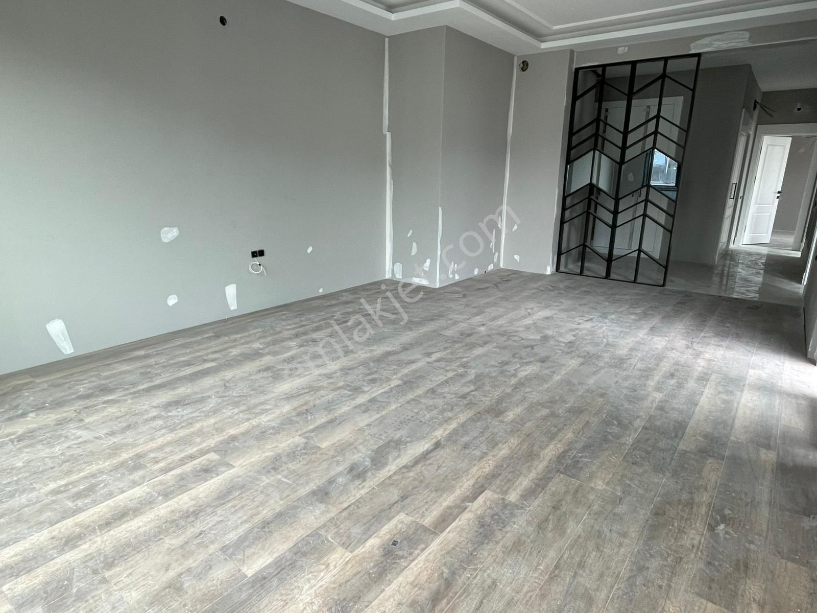 Truva // Onur Gündüzcü'den Havuzlu Lüks Site Ara Kat Satılık 2+1 - Görsel 8