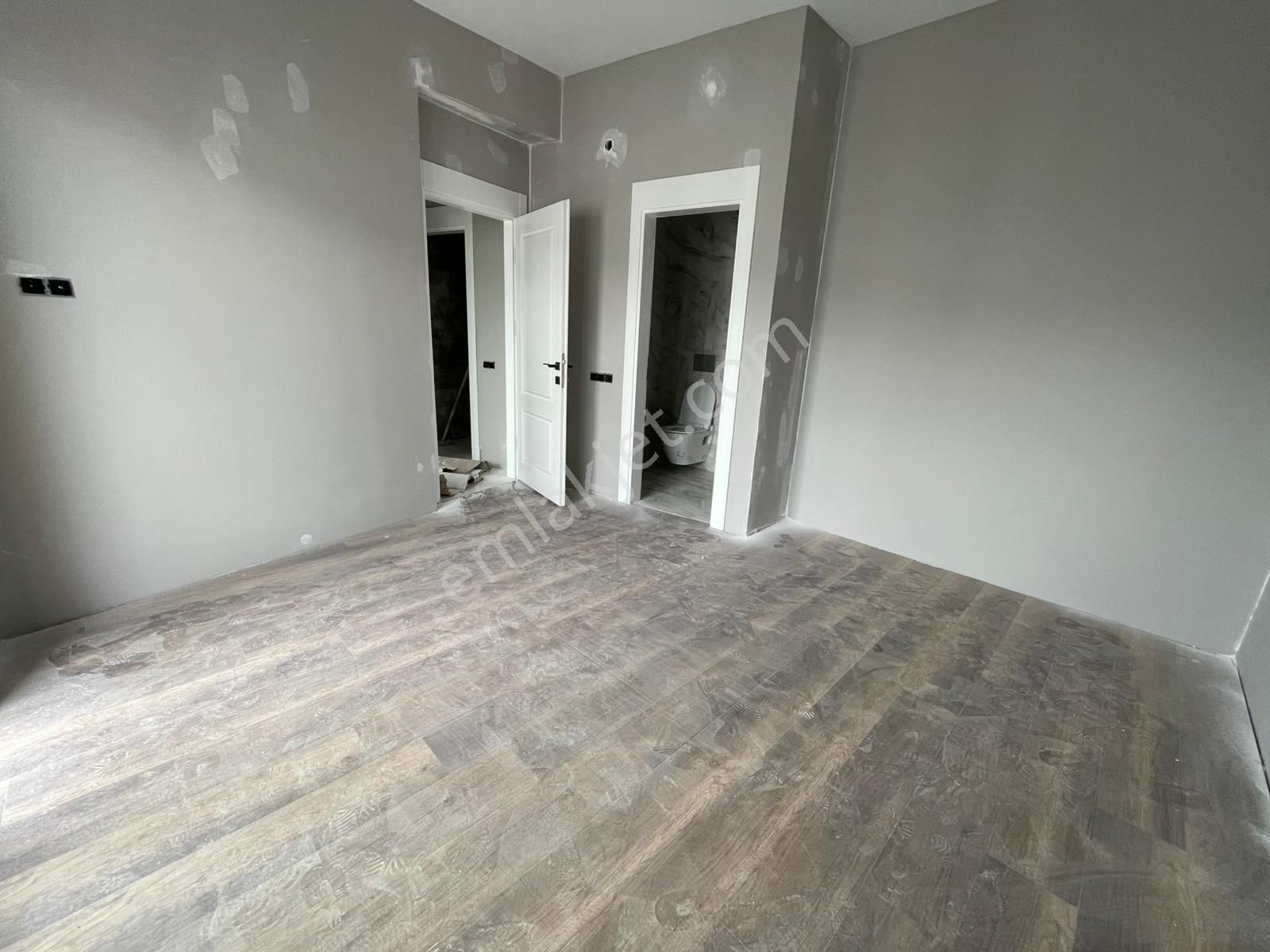 Truva // Onur Gündüzcü'den Havuzlu Lüks Site Ara Kat Satılık 2+1 - Görsel 17