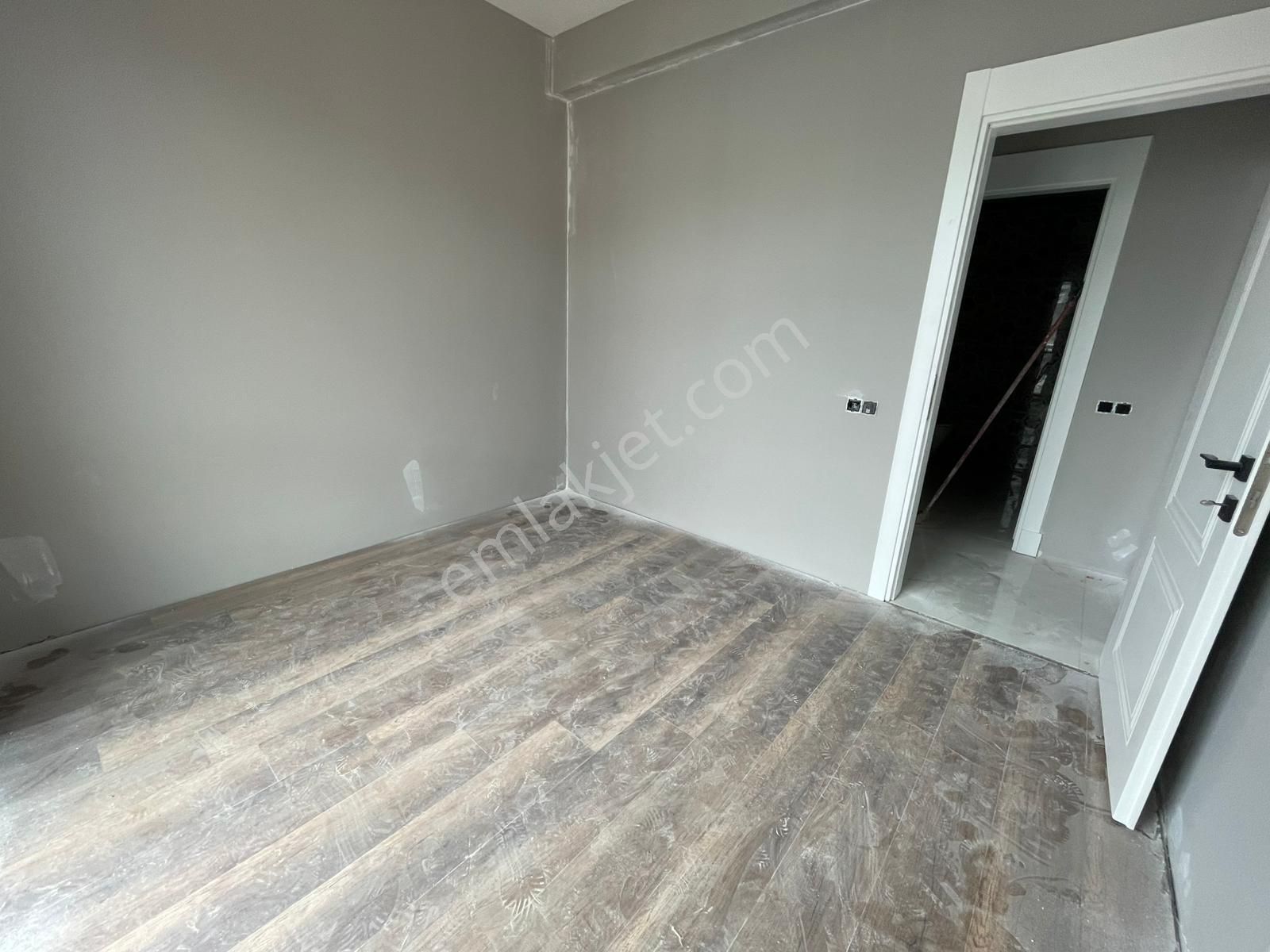 Truva // Onur Gündüzcü'den Havuzlu Lüks Site Ara Kat Satılık 2+1 - Görsel 15