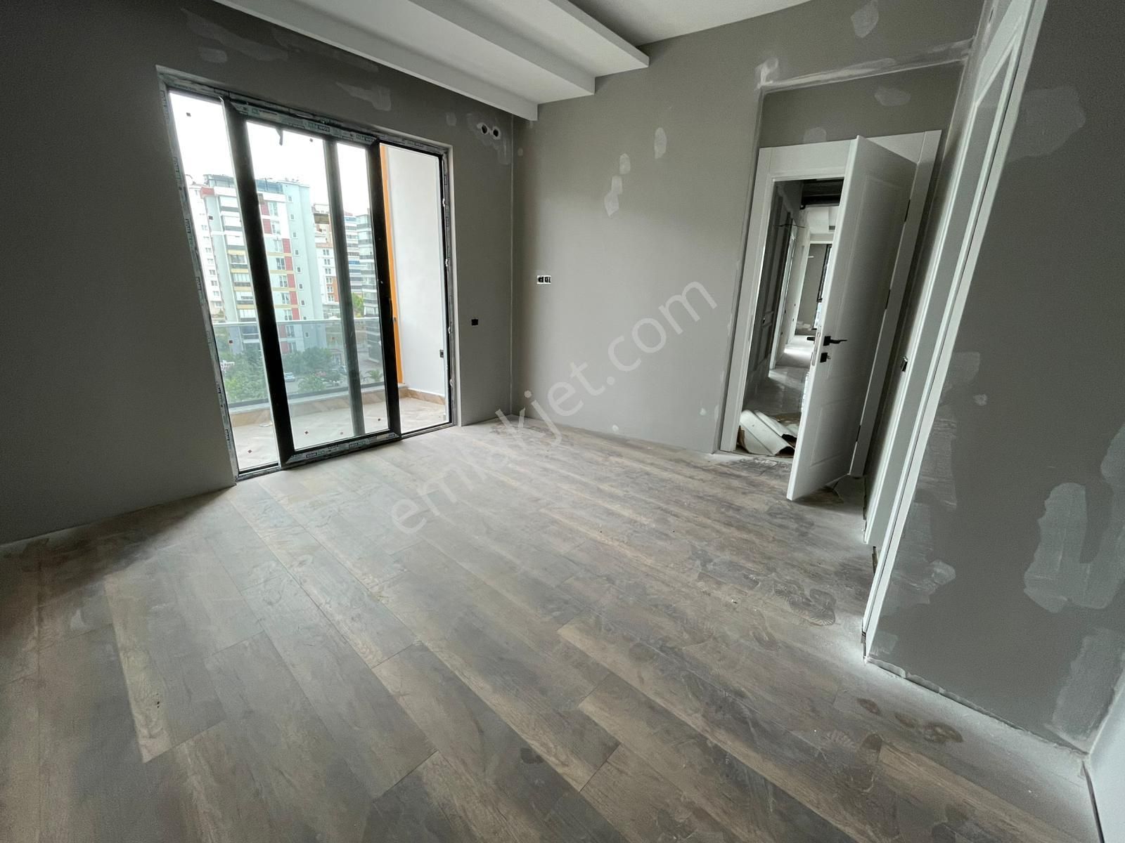 Truva // Onur Gündüzcü'den Havuzlu Lüks Site Ara Kat Satılık 2+1 - Görsel 18