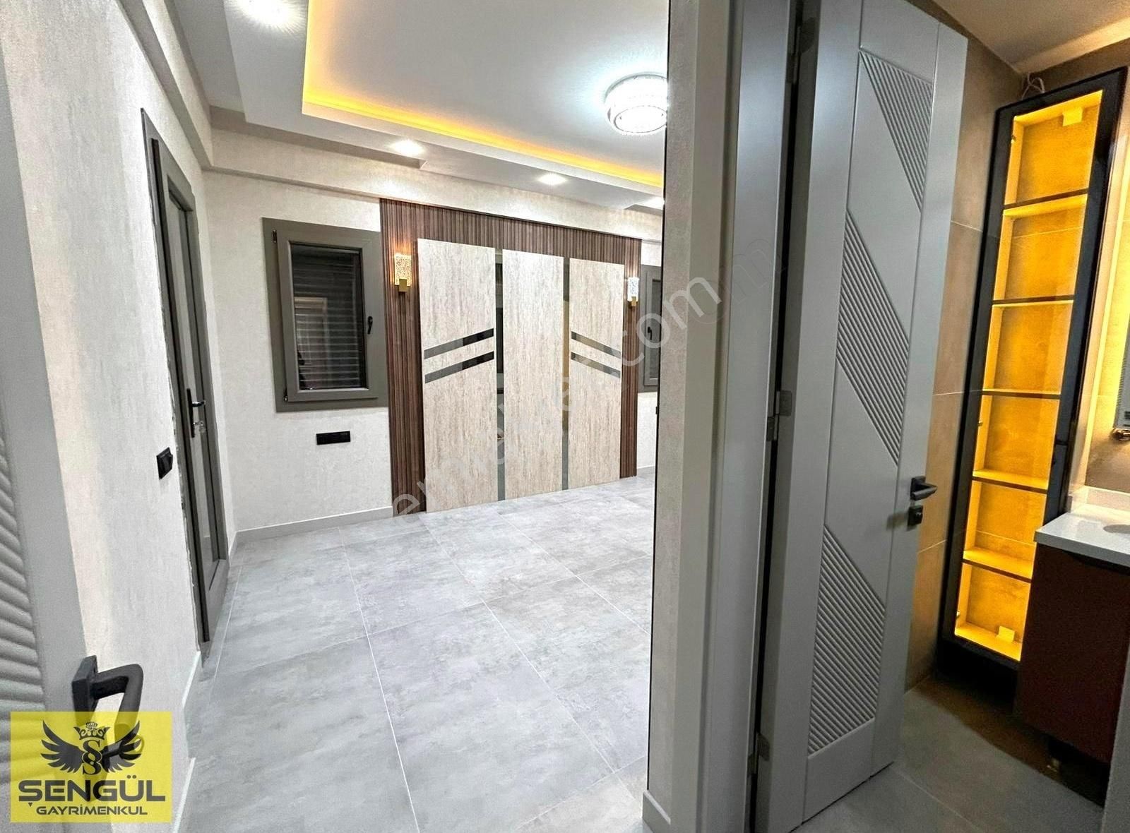 Şengül Gayrimenkul'den Yenişafakta Satılık 3+1 Lüx Daireler - Görsel 11