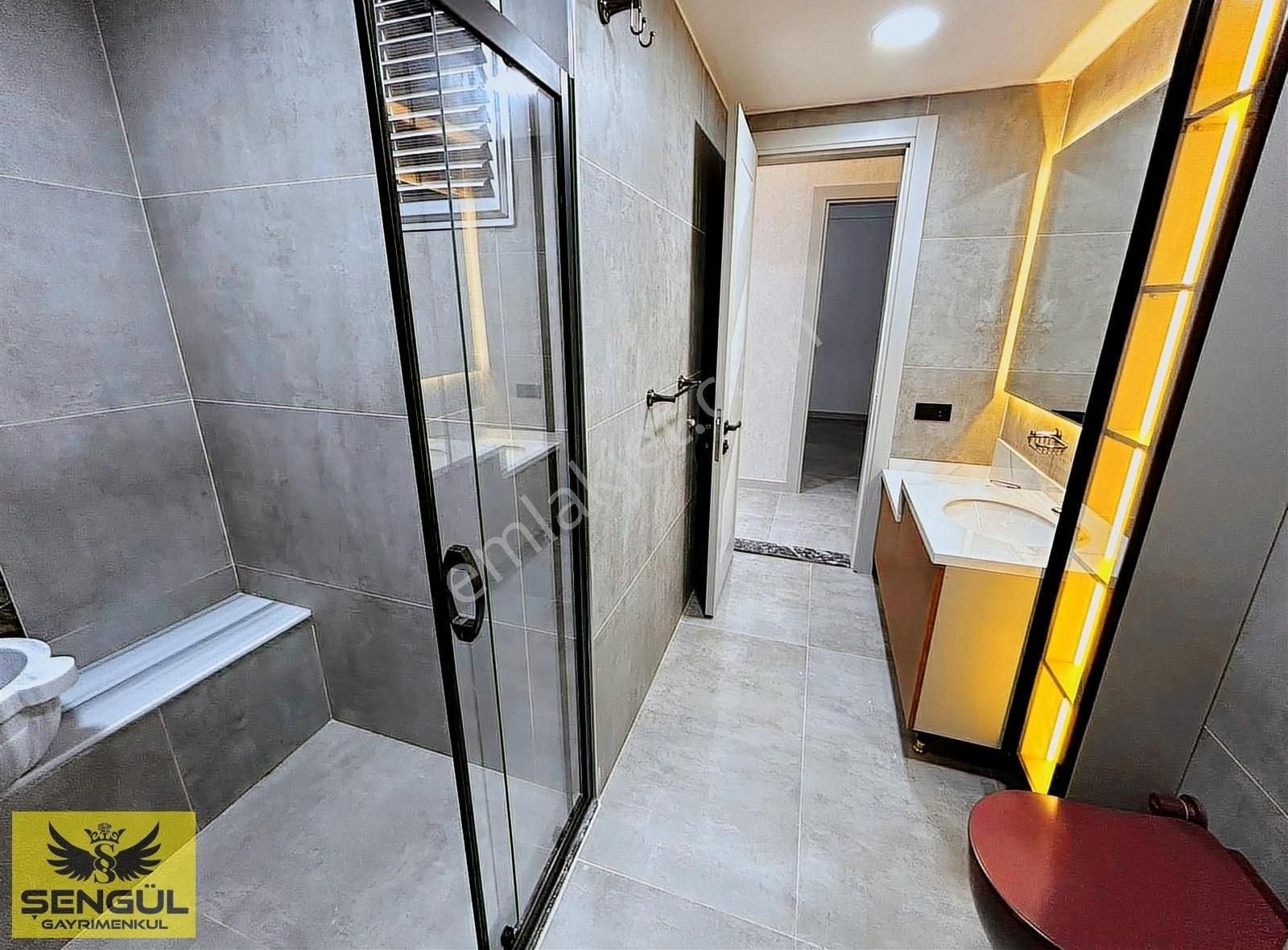 Şengül Gayrimenkul'den Yenişafakta Satılık 3+1 Lüx Daireler - Görsel 7