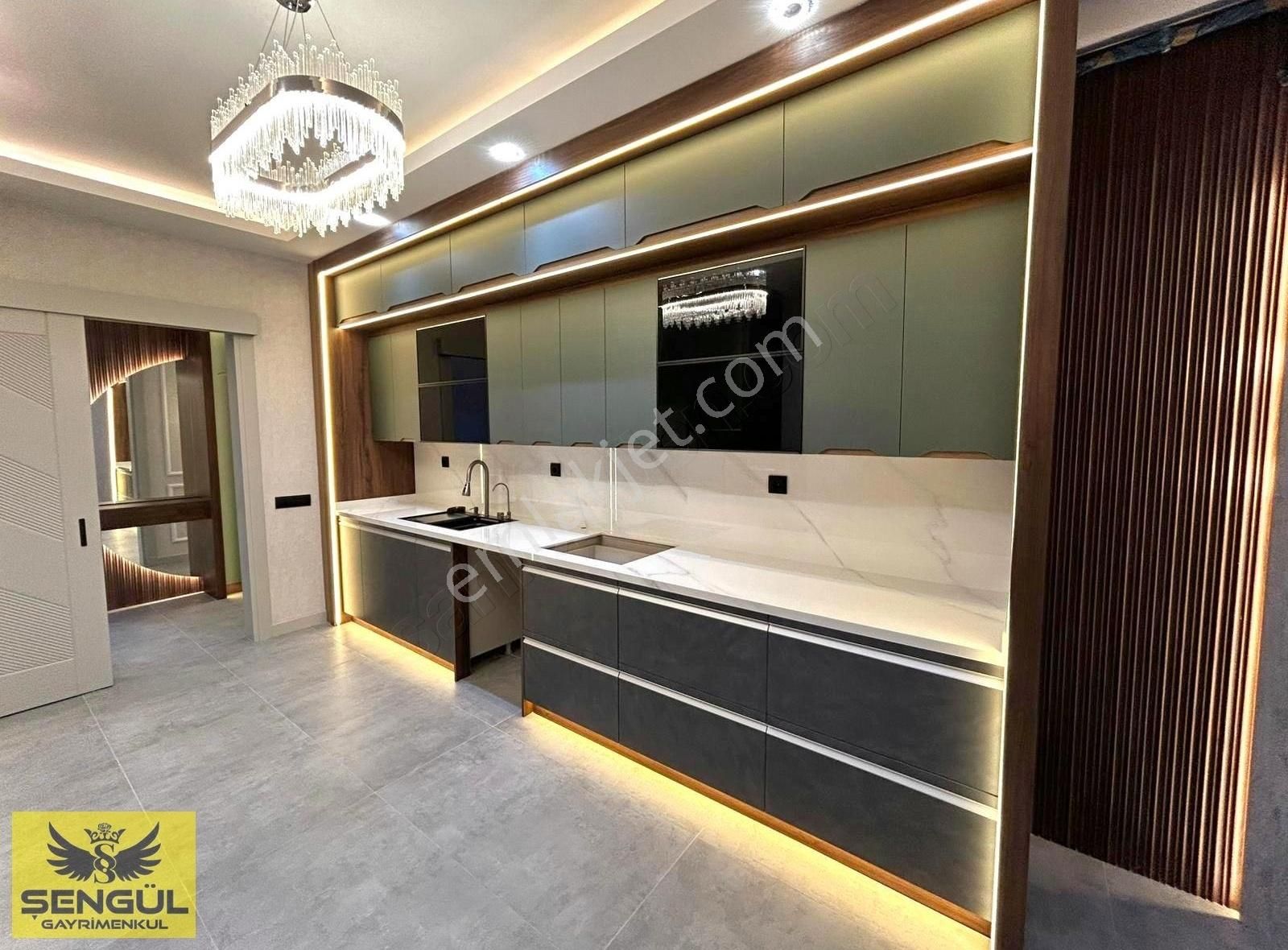 Şengül Gayrimenkul'den Yenişafakta Satılık 3+1 Lüx Daireler - Görsel 8