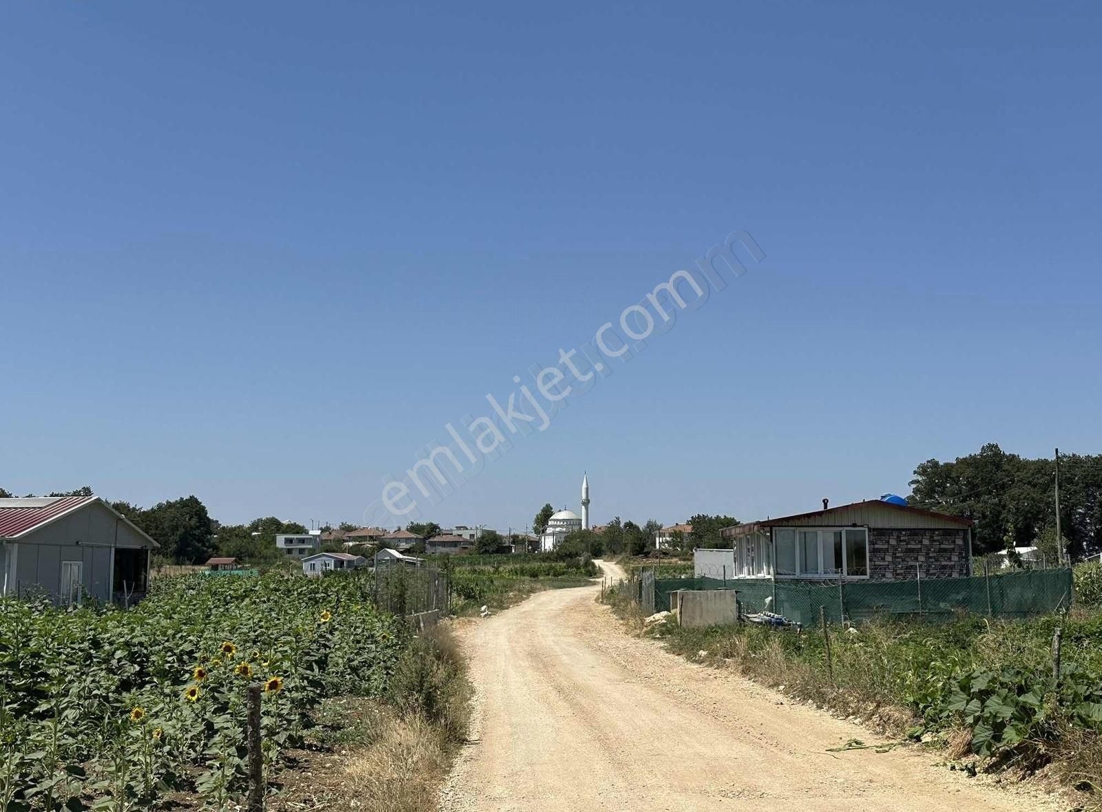 Özdemir Den Güngörende Kadastro Yoluna Cephe Tek Tapu - Görsel 9