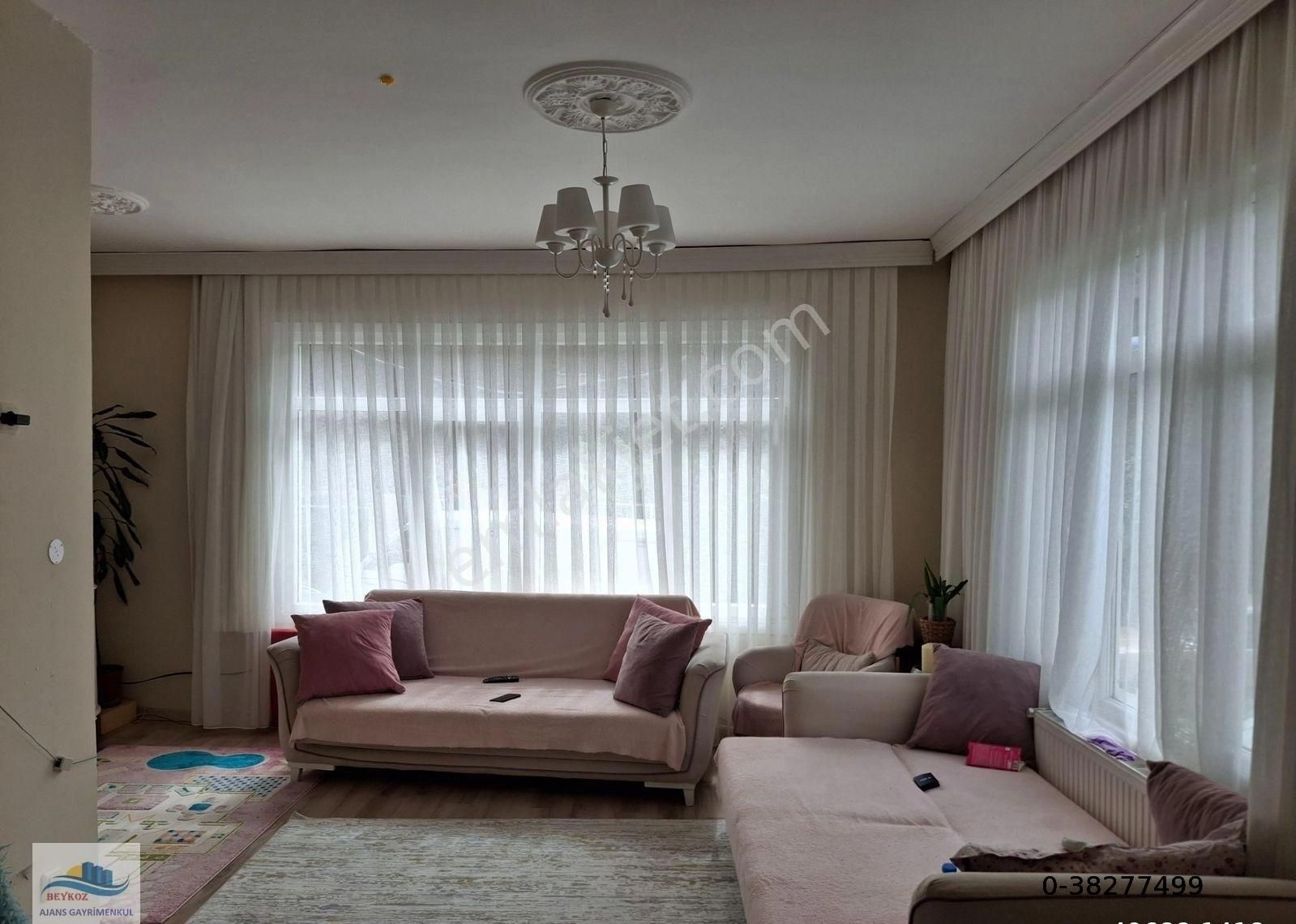 Paşabahçe De Satılık 3+1 120 M2 Daire