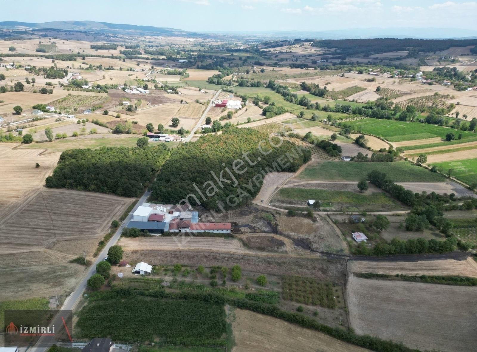 1382m2 Yola Cepheli Elektrik Ve Suyu Olan Yerleşim İçerisinde - Görsel 21