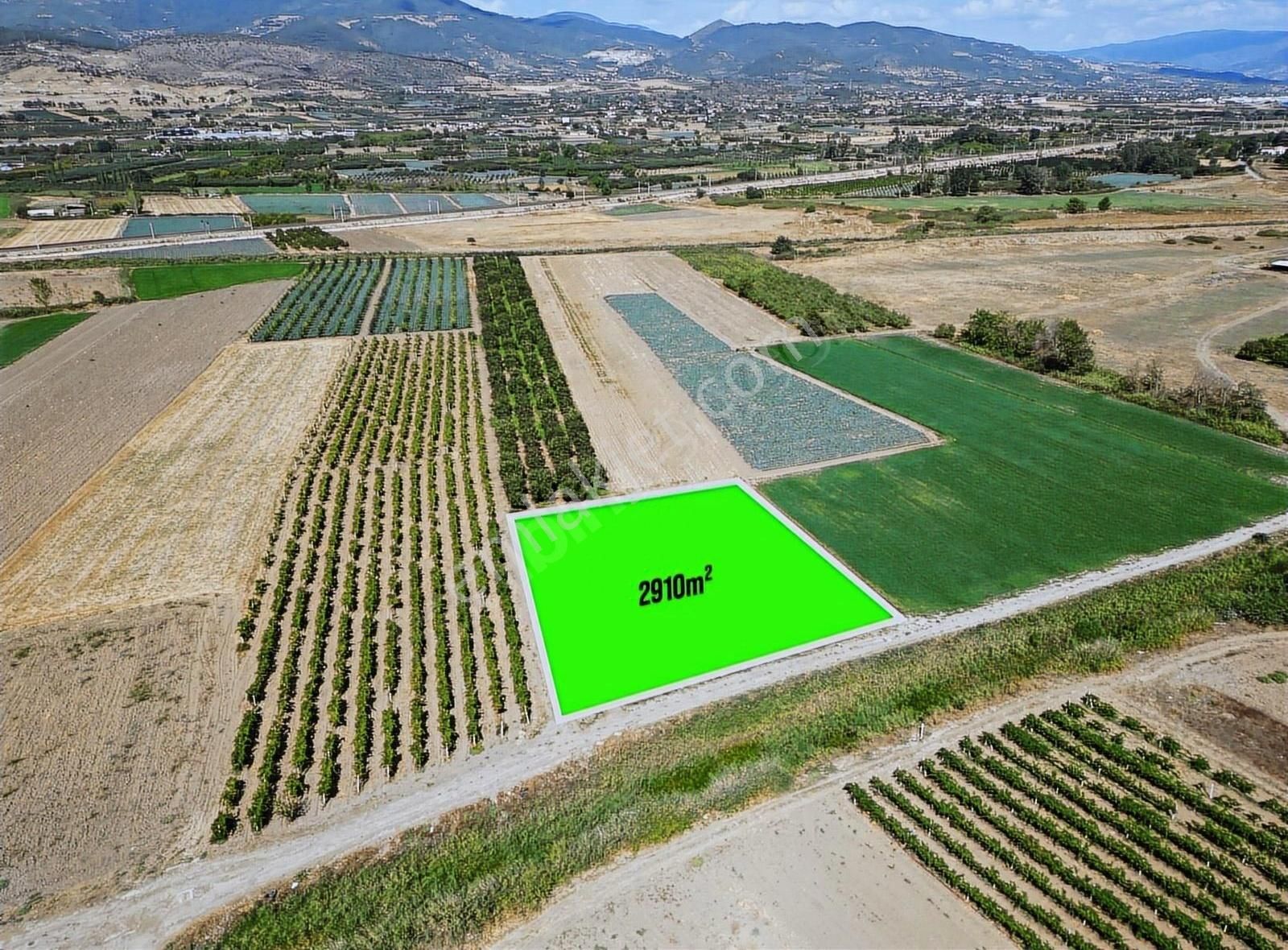 Cihadiye Mahallesinde Yht İstasyonuna Yakın 2910 M² Arazi - Görsel 3