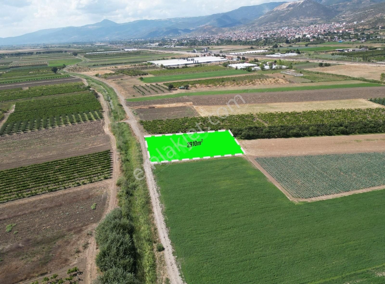 Cihadiye Mahallesinde Yht İstasyonuna Yakın 2910 M² Arazi - Görsel 8