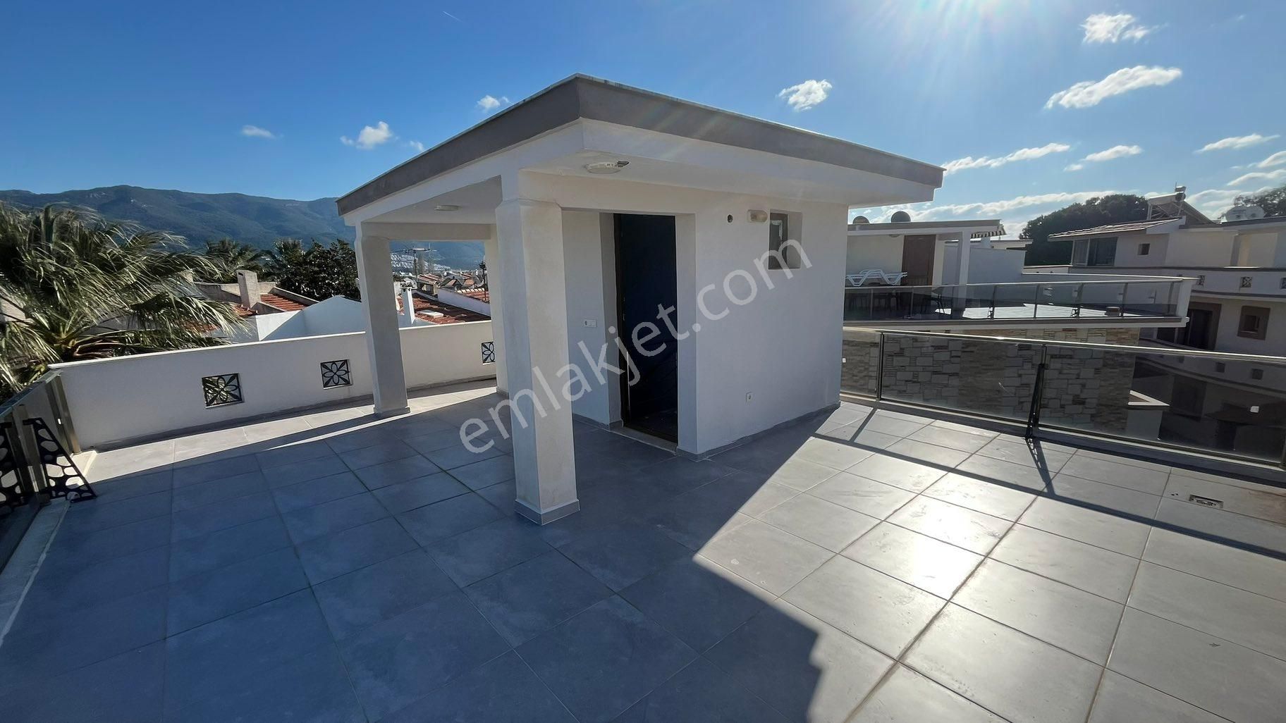 Denize 50metre Tek Müstakil Villa - Görsel 27