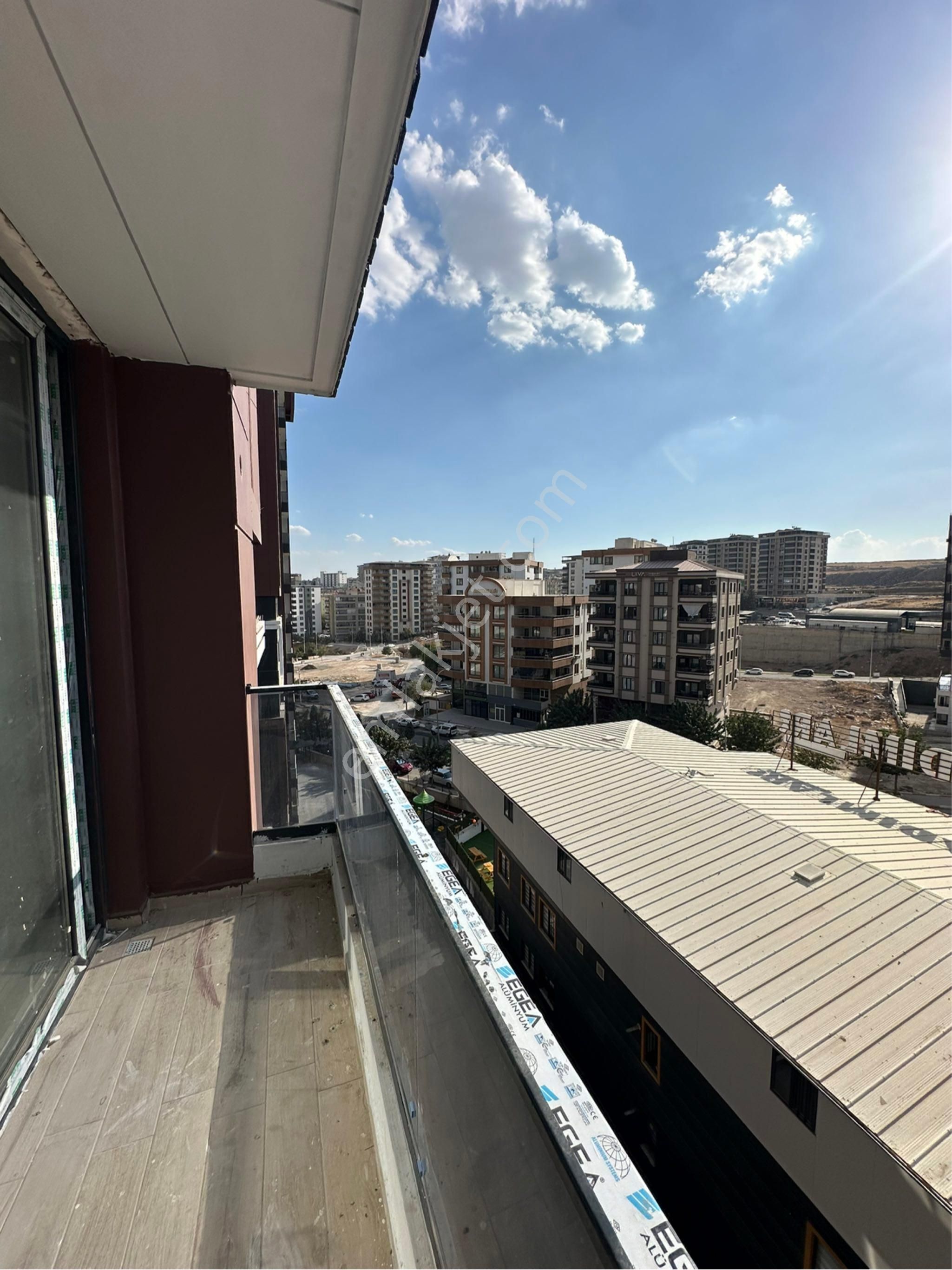 Akdem Emlaktan Kiralık Ultra Luks 2+1 Daire - Görsel 18