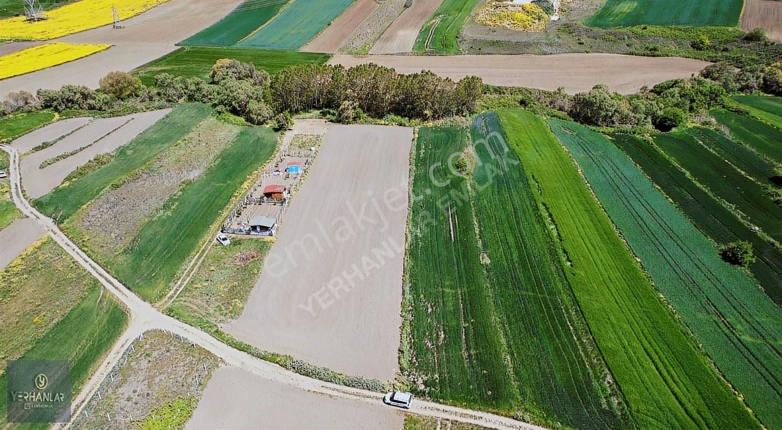 Silivri Büyükkılıçlı 5619 M2 Tek Tapu Tarla