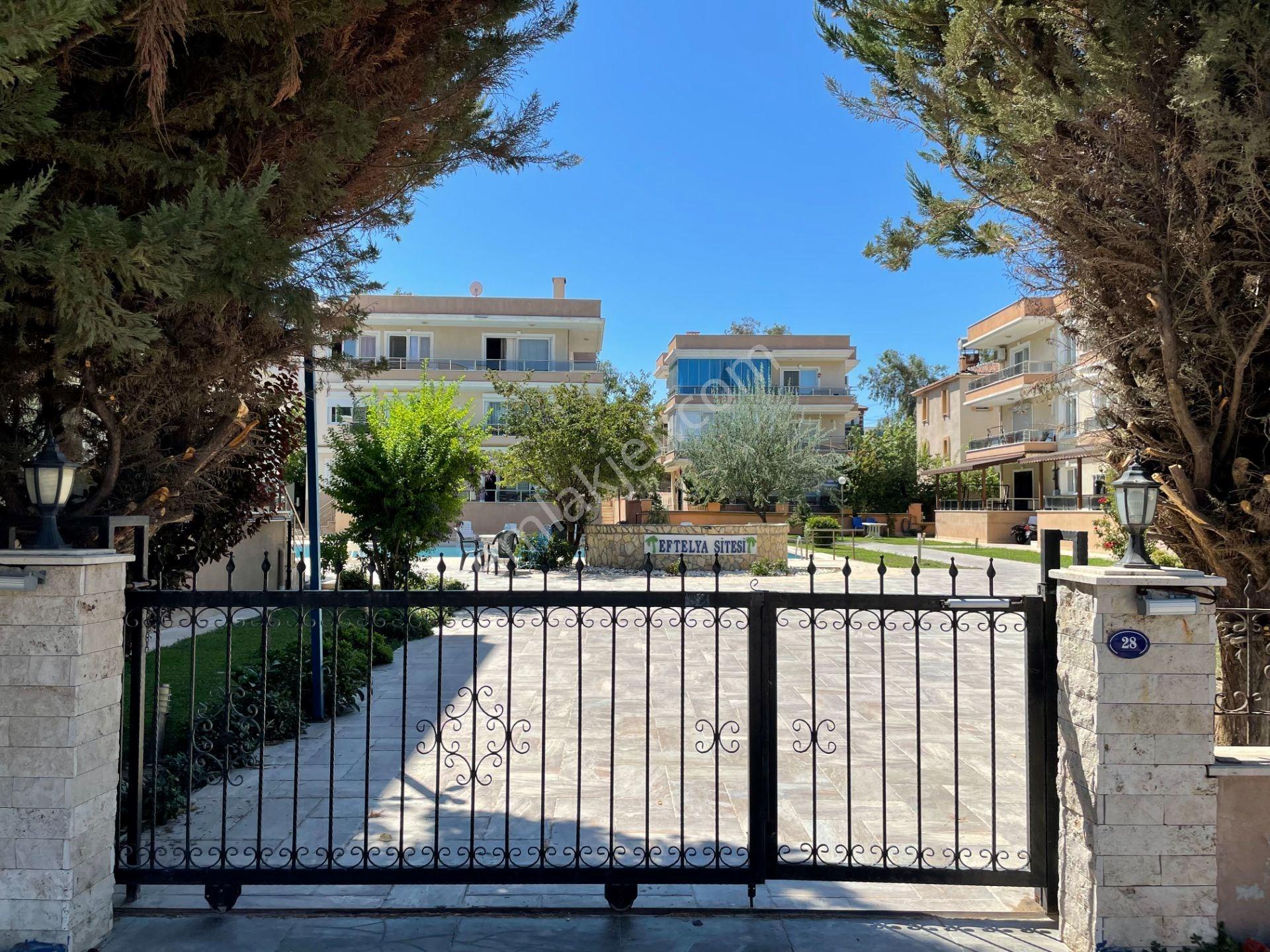 Yeni Foça Merkez Eftelya Sitesi Geniş Tip Ara Kat 3+1 Daire - Görsel 13