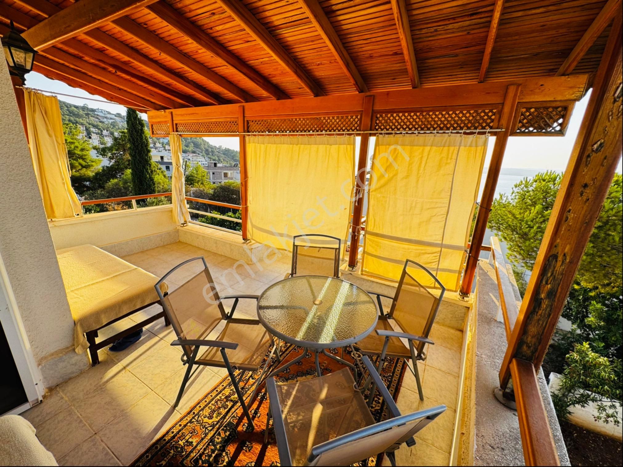 Akbük’te Geniş Bahçeli 3+1 Villa - Görsel 16