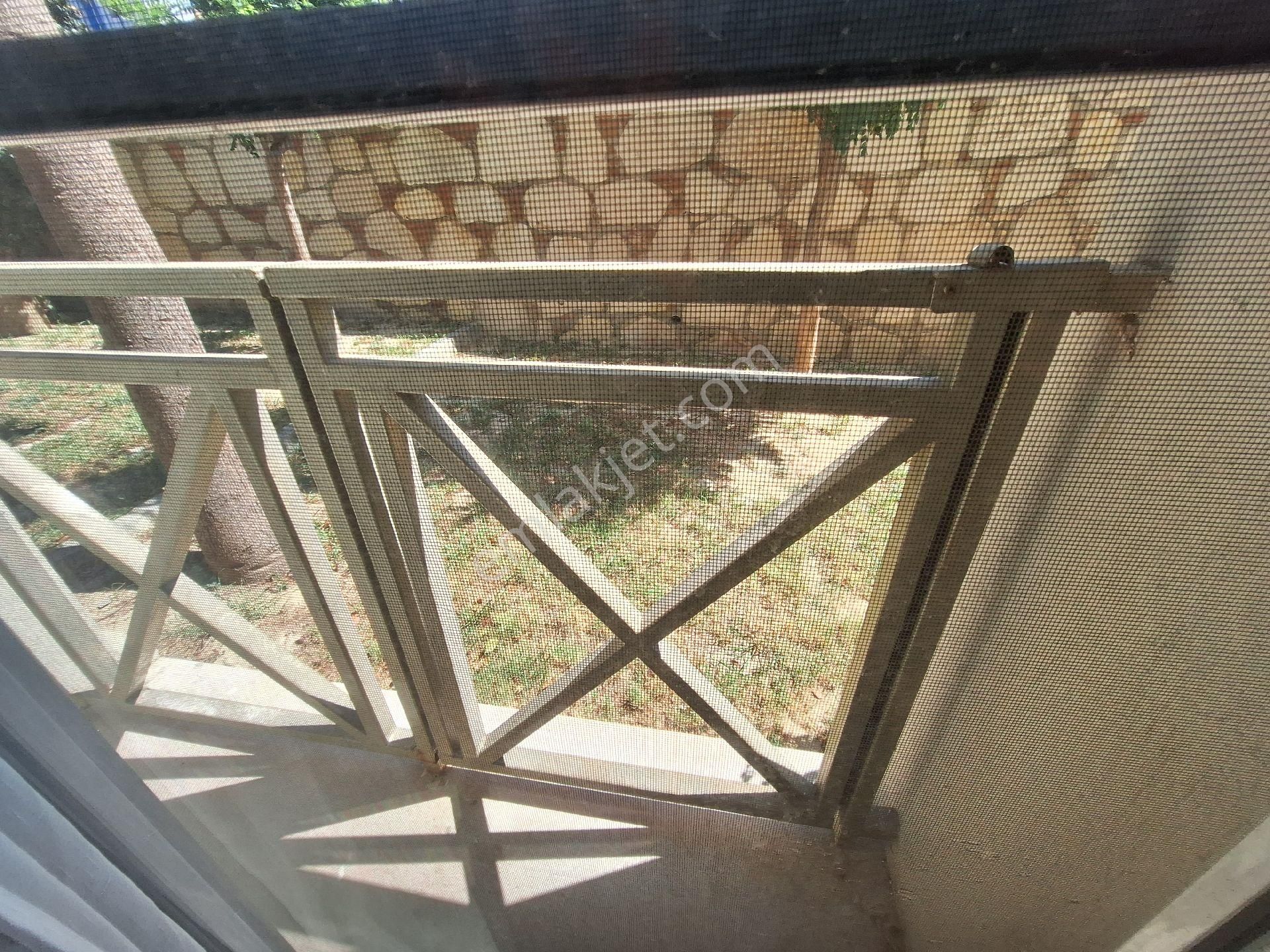 Kuşadası Ege Mahallesinde Havuzlu Doğalgaz Isıtmalı Rezidans 3+1 Eşyalı/eşyasız Kiralık Daire - Görsel 20