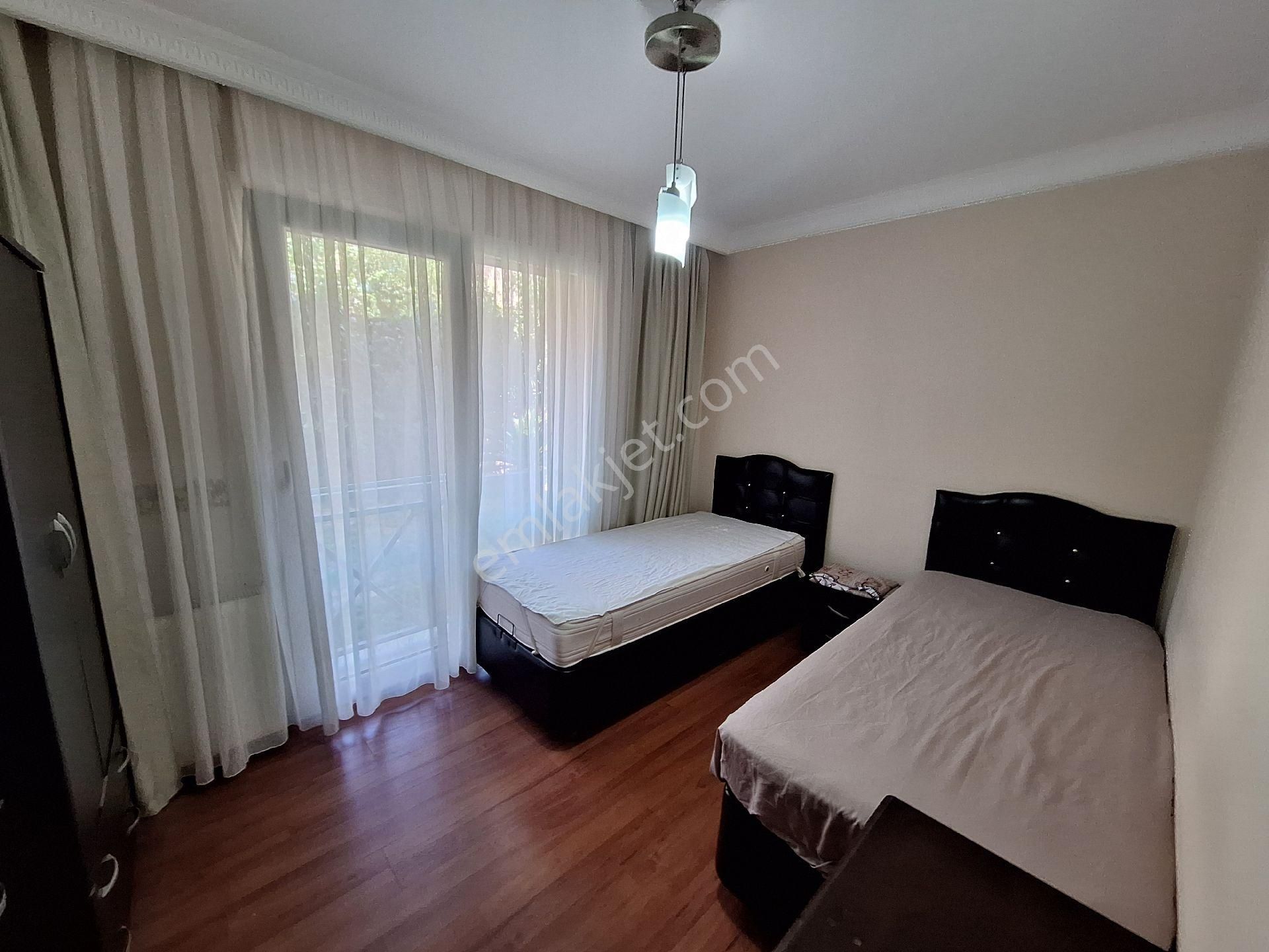 Kuşadası Ege Mahallesinde Havuzlu Doğalgaz Isıtmalı Rezidans 3+1 Eşyalı/eşyasız Kiralık Daire - Görsel 17