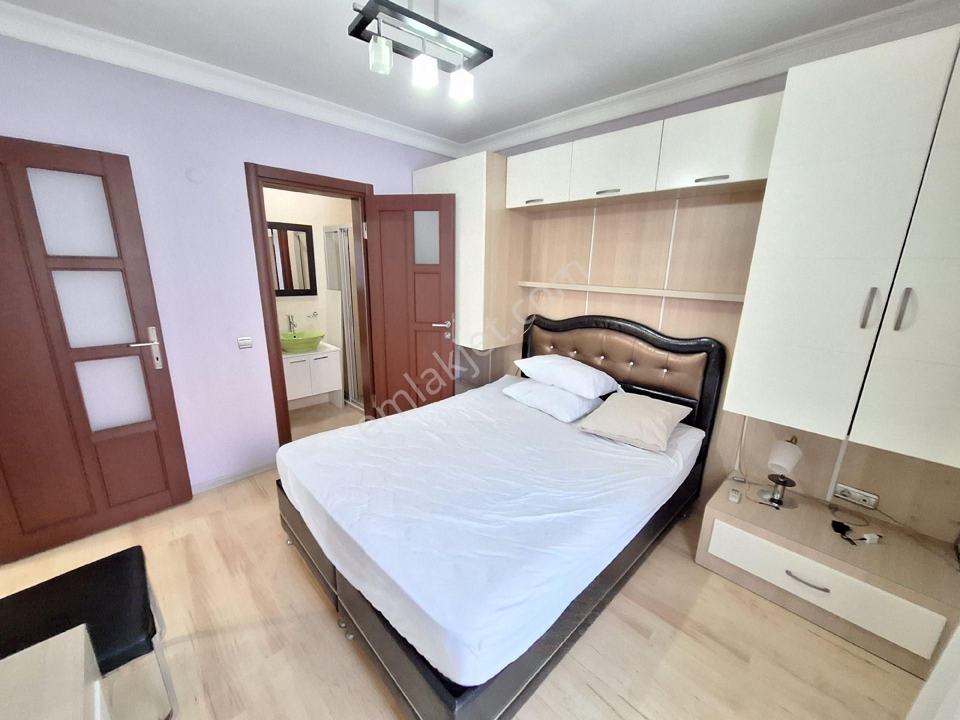Kuşadası Ege Mahallesinde Havuzlu Doğalgaz Isıtmalı Rezidans 3+1 Eşyalı/eşyasız Kiralık Daire - Görsel 15