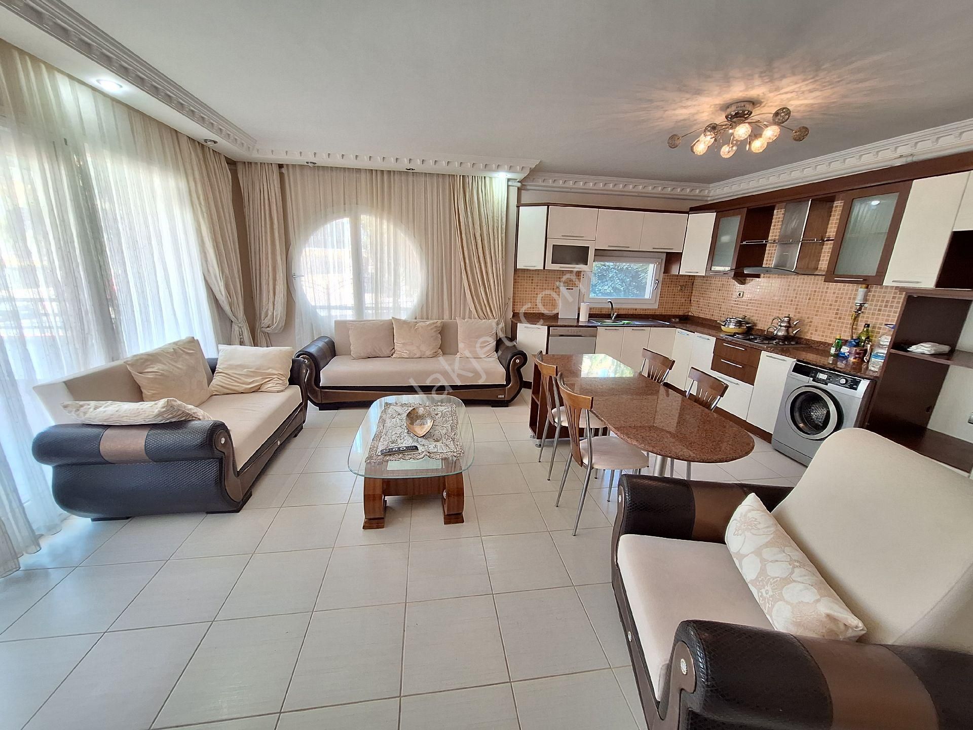 Kuşadası Ege Mahallesinde Havuzlu Doğalgaz Isıtmalı Rezidans 3+1 Eşyalı/eşyasız Kiralık Daire - Görsel 3