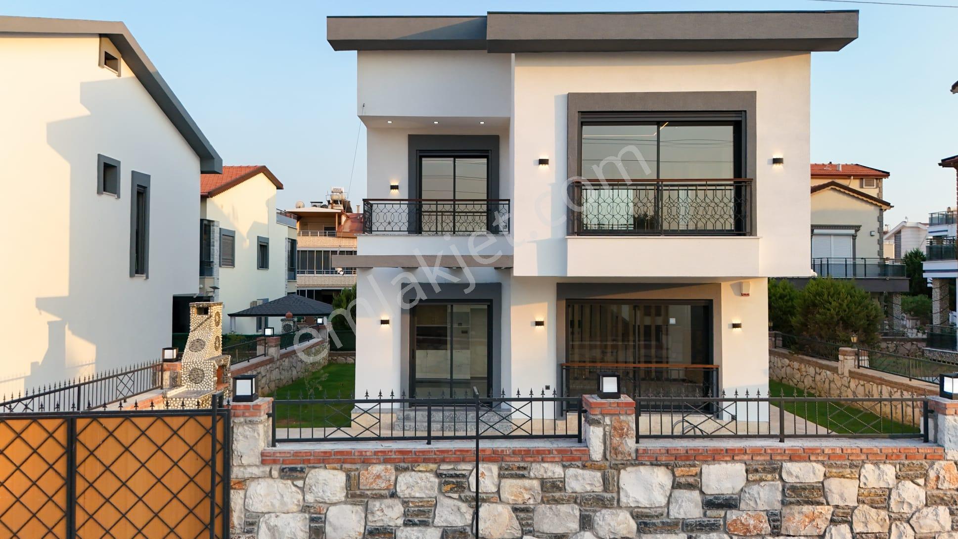 Aydın Didim Altınkum Yeşilkent Yolu 5+1 Satılık Villa - Görsel 11