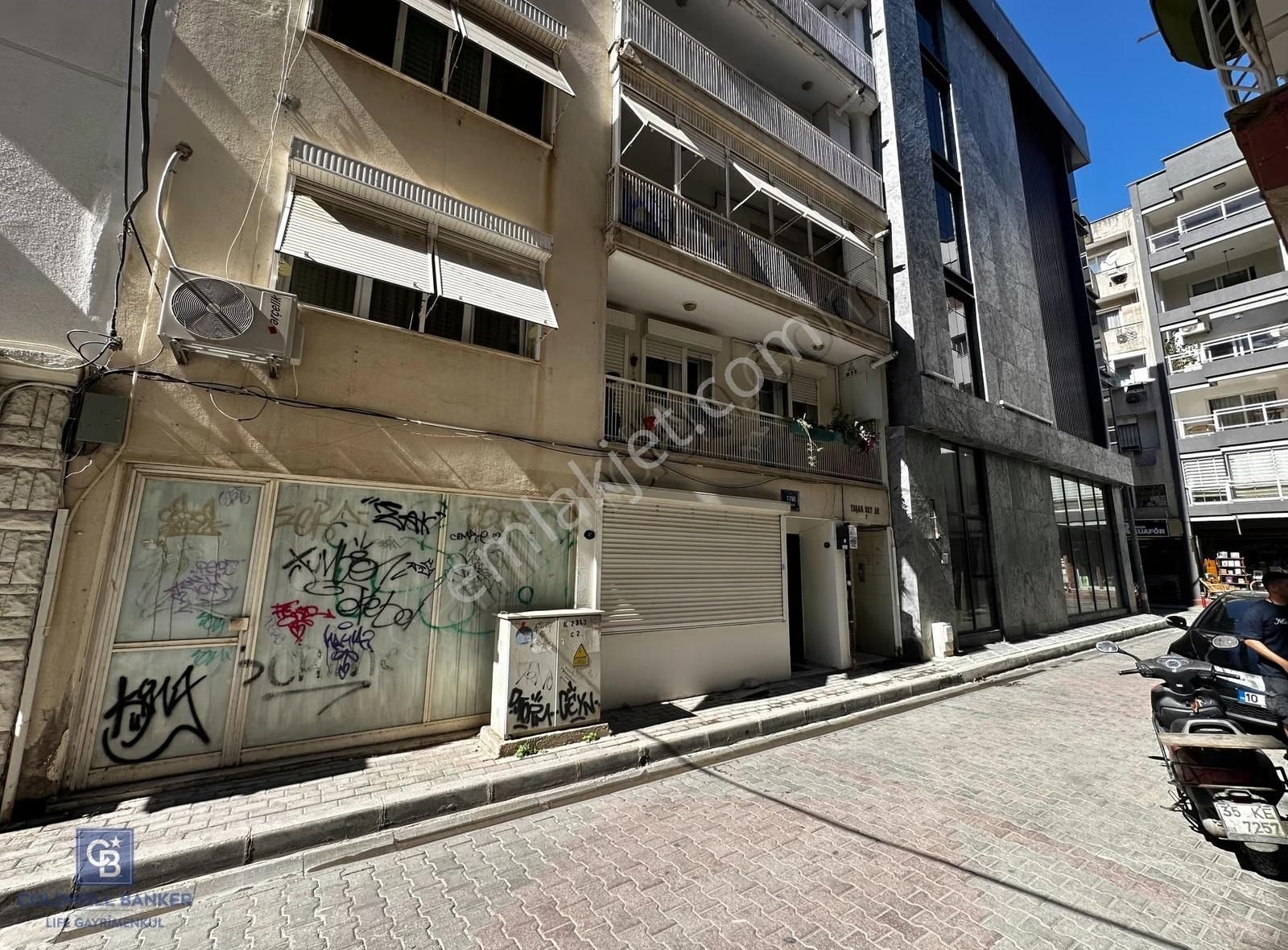 Bostanlı Suat Taşer Yakını 45m2 Satılık Dükkan - Görsel 3