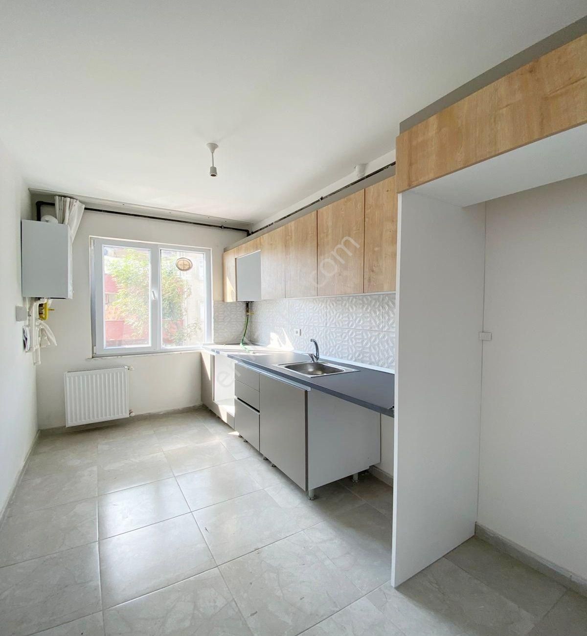 Avcılar Cihangirde Kaymakamlık Karşısı Sıfır 2+1 Satılık Ara Kat