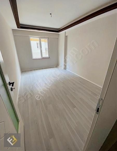 Furkan Emlaktan Şirinevler Mah. Kaçırılmayacak 4+1 Lüx Daire - Görsel 6