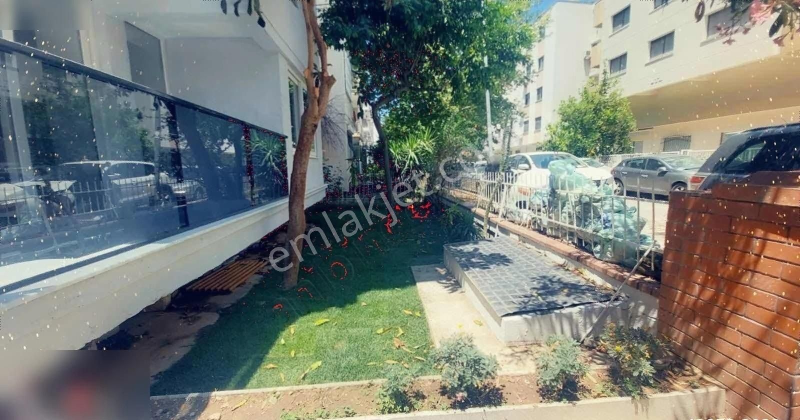 Ren'den Çamlıkta İçi Full Yaılı Köşe 3+1 Satılık Daire