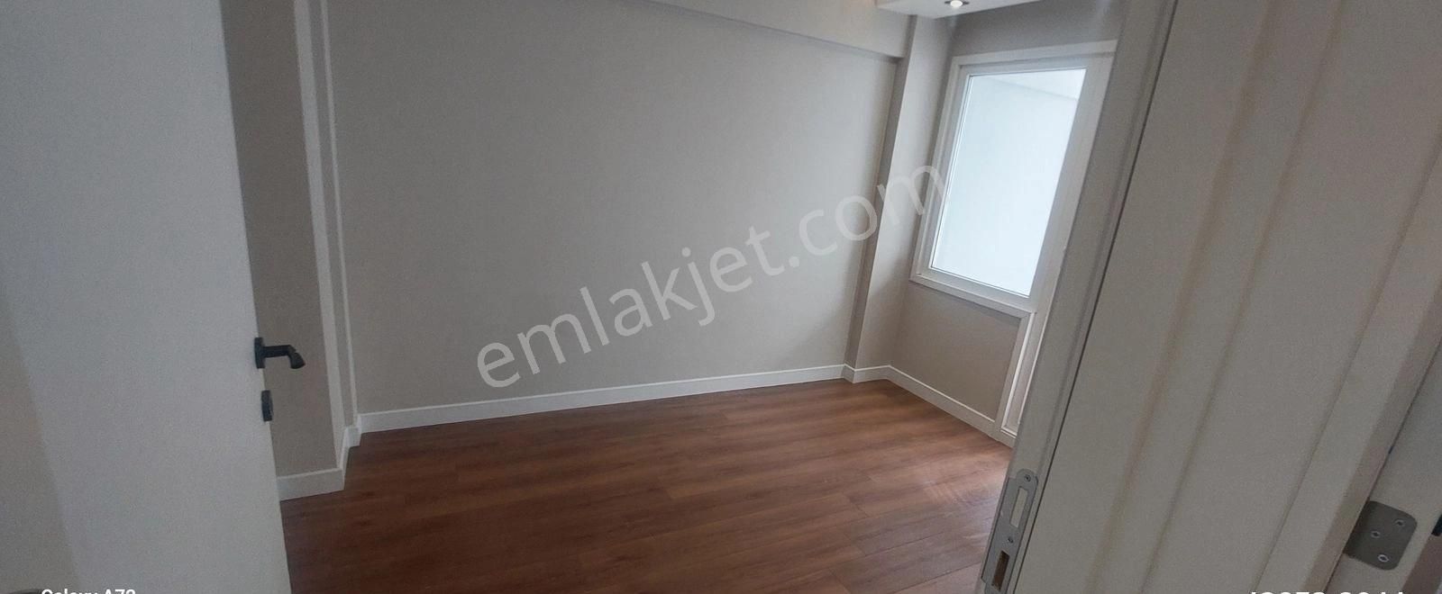 Bostanlı Merkezde İçi Full Yapılı 3+1 Satılık Daire - Görsel 31