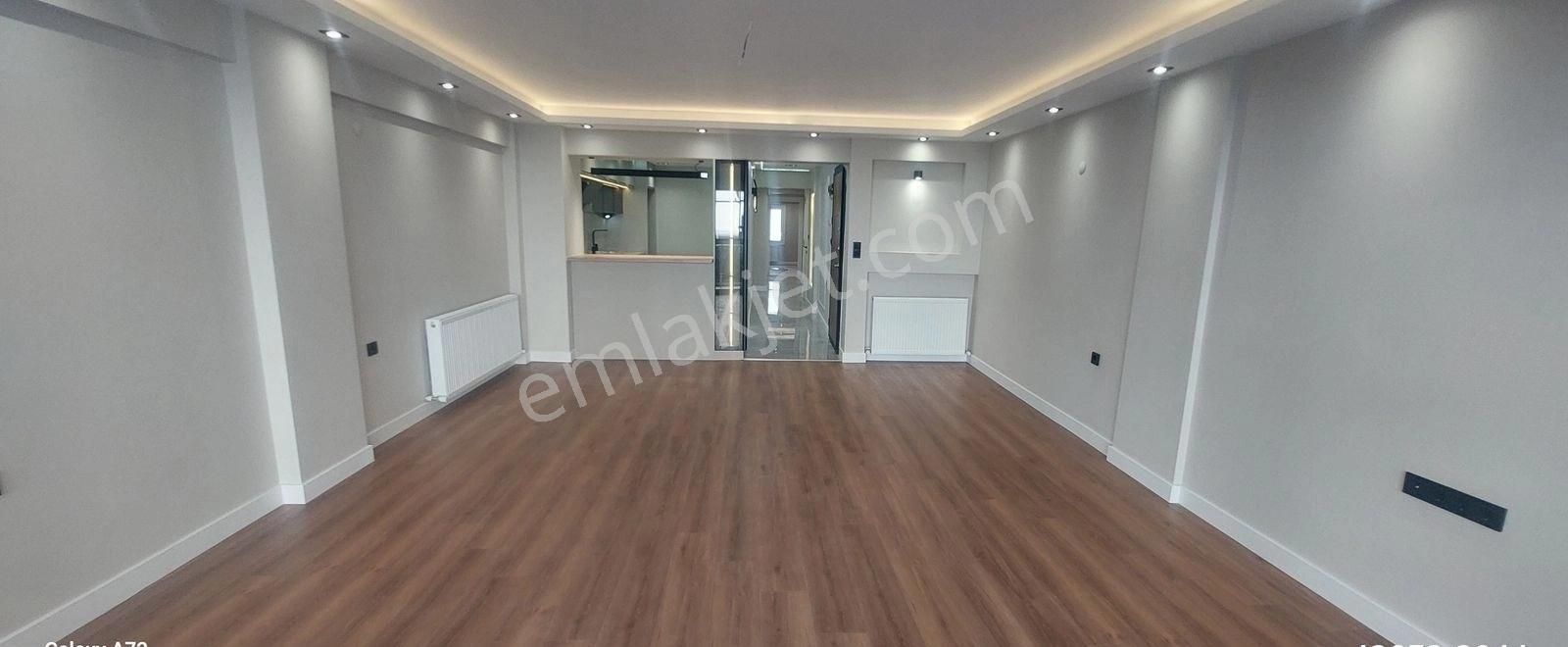 Bostanlı Merkezde İçi Full Yapılı 3+1 Satılık Daire - Görsel 10