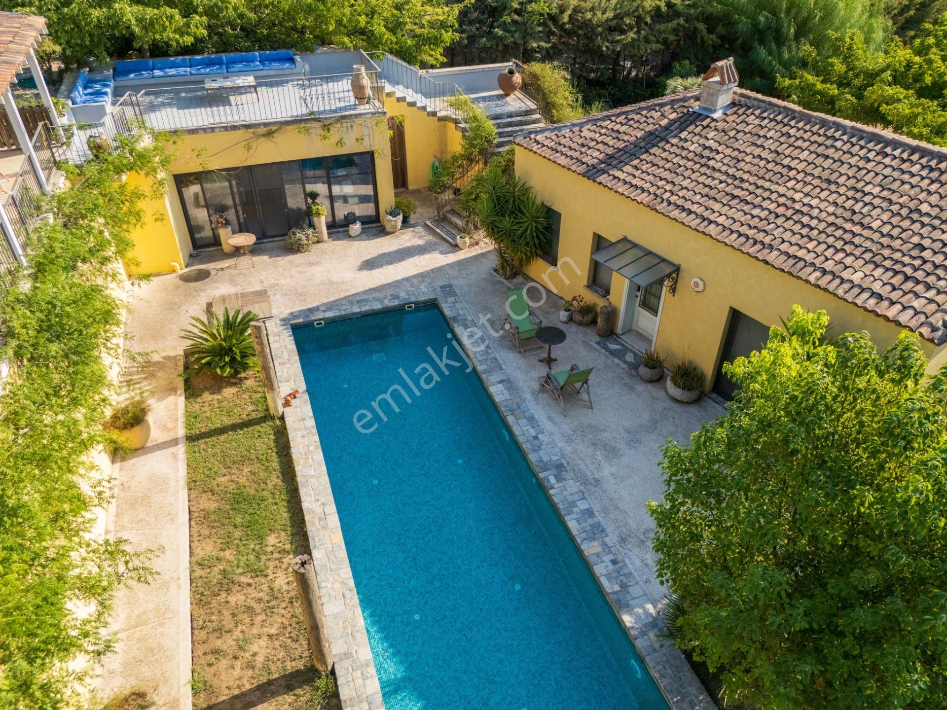 Çeşme Ovacık 19.535m2 İçinde Üzüm Bağı, Zeytinlik Ve Bağ Evleri - Görsel 34