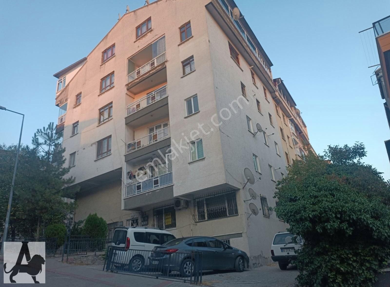 Ali Bey'den Ragıp Tüzün Caddesi 2+1, Yapılı - Görsel 16