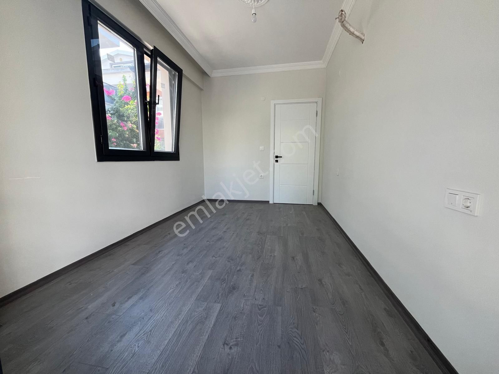 Goldhouse Dan Satılık Daire Sıfır Merkezi Konumda 2+1 Bahçe Katı - Görsel 12