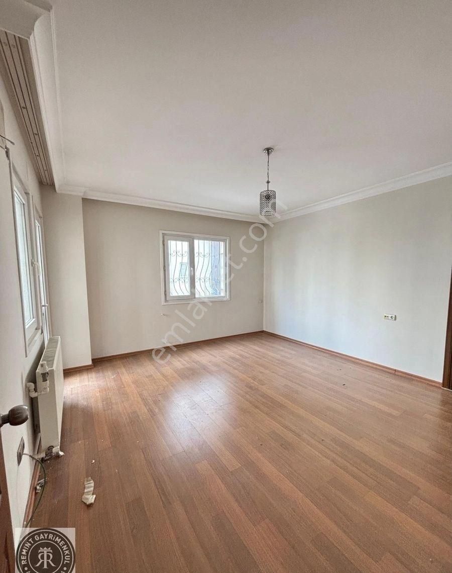 Remint’den Yurt Mahallesinde Geniş 4+1 Kapalı Mutfak Çift Banyolu Dirrk Hasarsız Satılık Daire!!! - Görsel 5