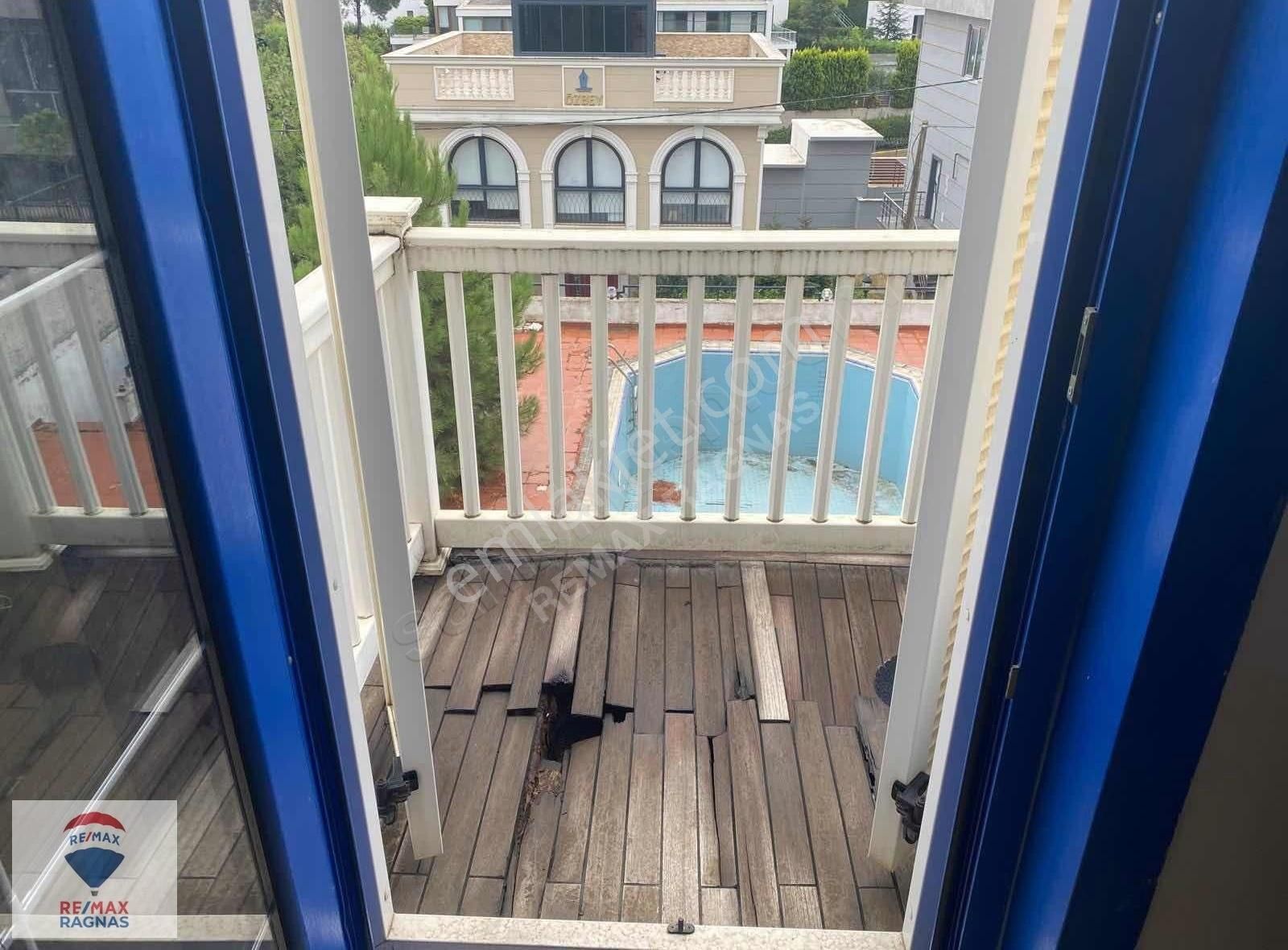 Tuzla Aydınlı Da Müstakil 3 Hatlı Havuzlu Eşsiz Fırsat Villa - Görsel 13