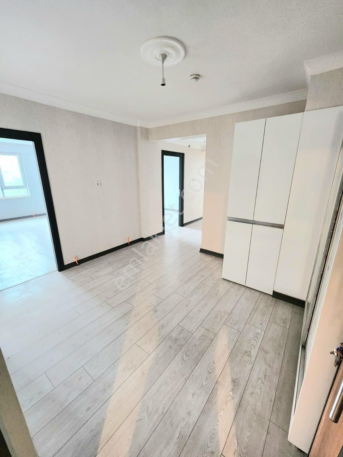 Merkezi Konum 140mt Net Kullanımı İle Ful Yapılı Katta 3+1 Daire - Görsel 30