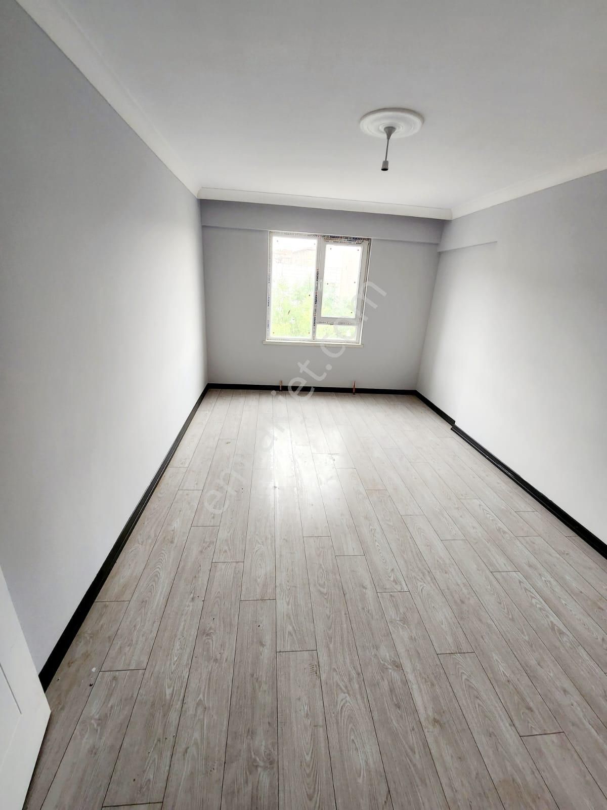 Merkezi Konum 140mt Net Kullanımı İle Ful Yapılı Katta 3+1 Daire - Görsel 11