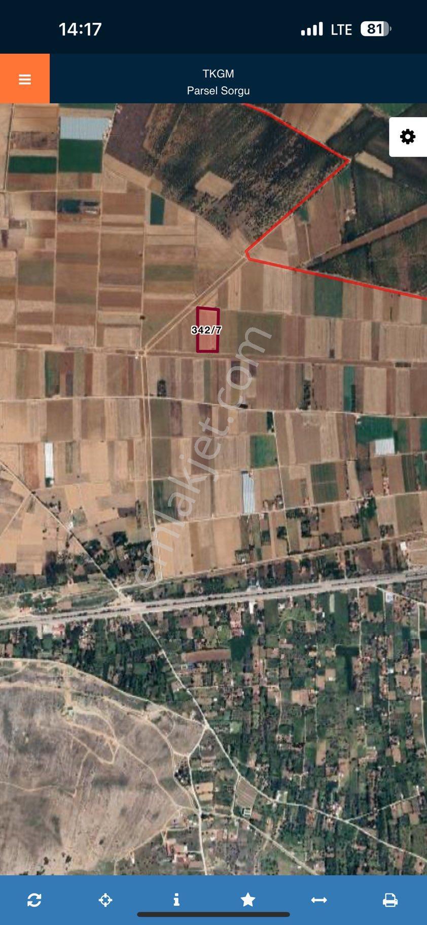 Isparta Merkez De Yola Sıfır Arazi