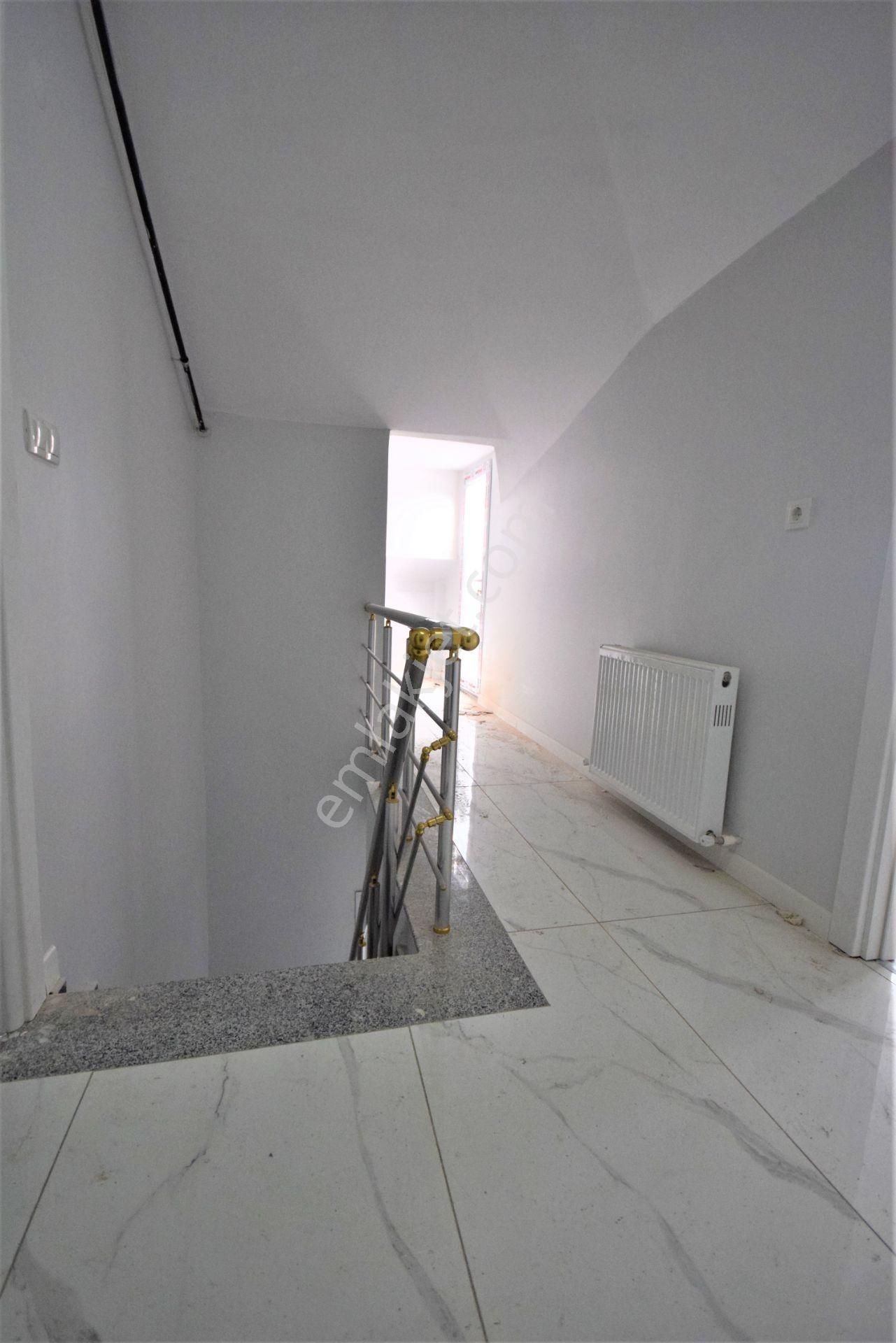 Goldhouse Dan Satılık Siyavuşpaşa Da Yeni Bina Da 4+2 Dubleks - Görsel 16