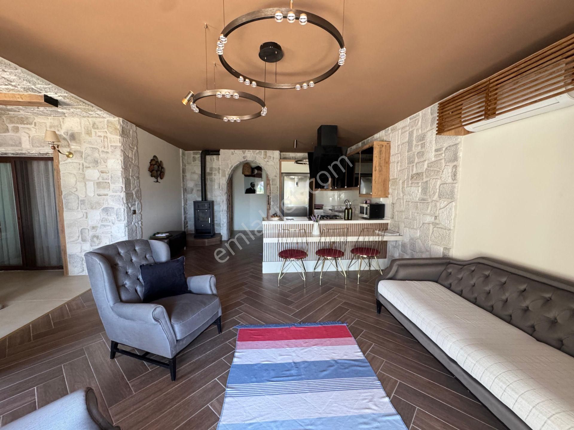 Agr Group'tan Bitez Deniz Manzaralı Satılık 2+1 Bahçe Katı Daire - Görsel 15