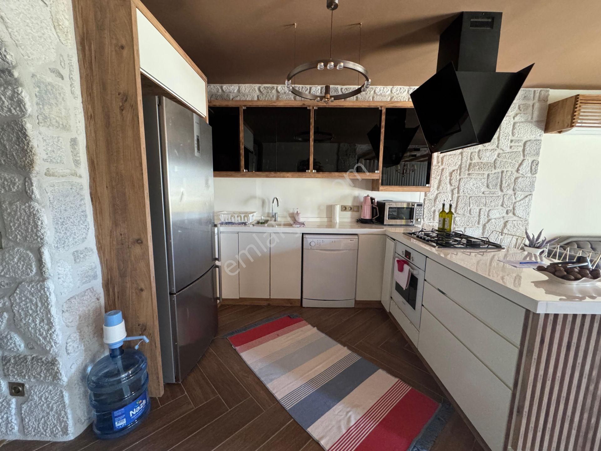 Agr Group'tan Bitez Deniz Manzaralı Satılık 2+1 Bahçe Katı Daire - Görsel 17