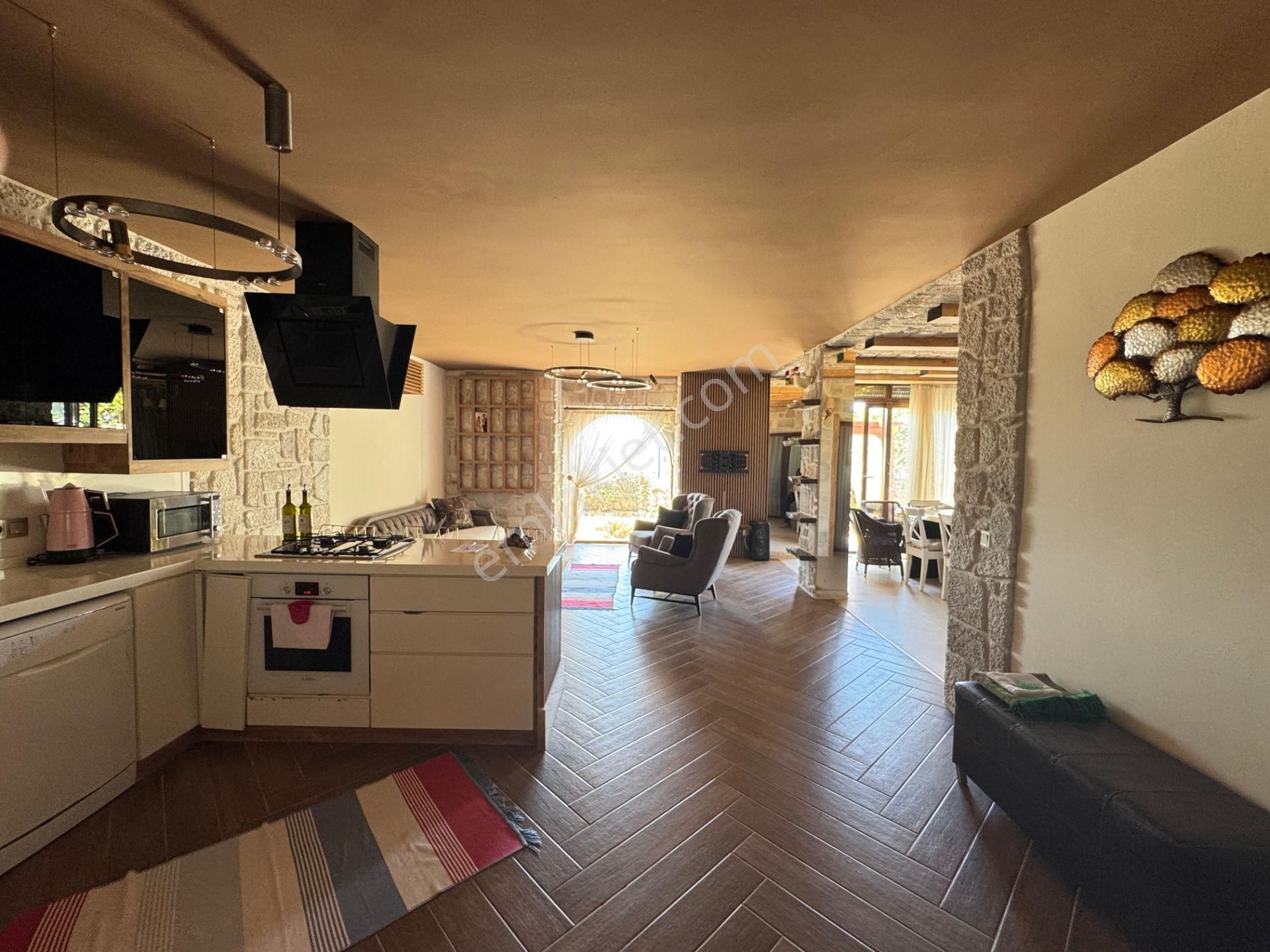 Agr Group'tan Bitez Deniz Manzaralı Satılık 2+1 Bahçe Katı Daire - Görsel 9