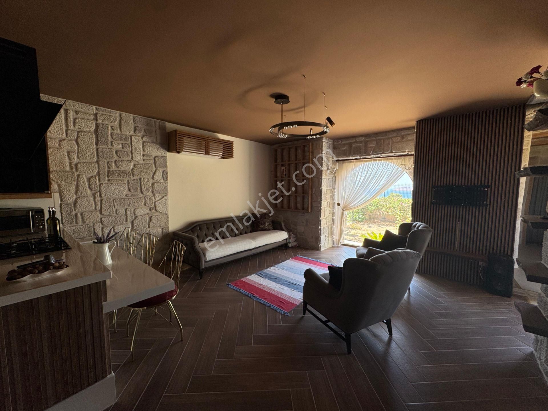 Agr Group'tan Bitez Deniz Manzaralı Satılık 2+1 Bahçe Katı Daire - Görsel 14