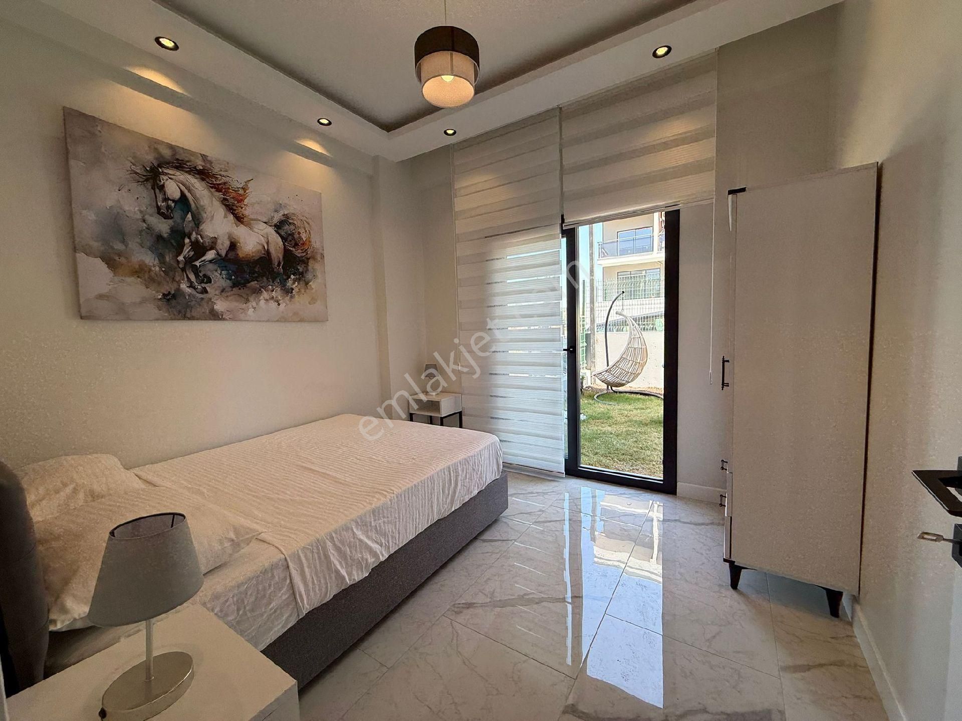 Acill Satılık Sıfır Eşyalı Ara Kat Bahçeli Daire - Görsel 12