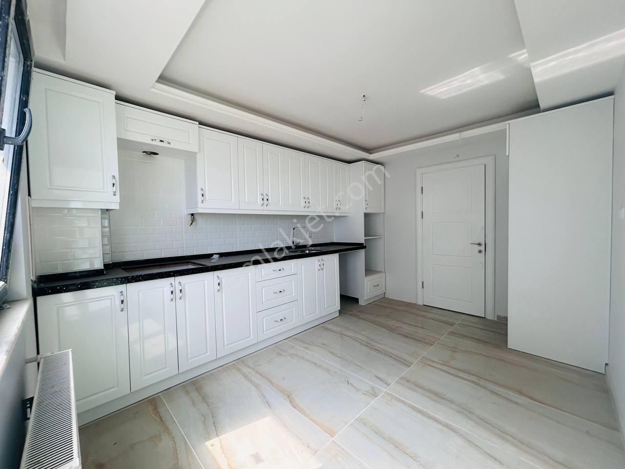 Anayola Cephe Binada Deniz Manzaralı Sıfır 3+1 Daire - Görsel 3