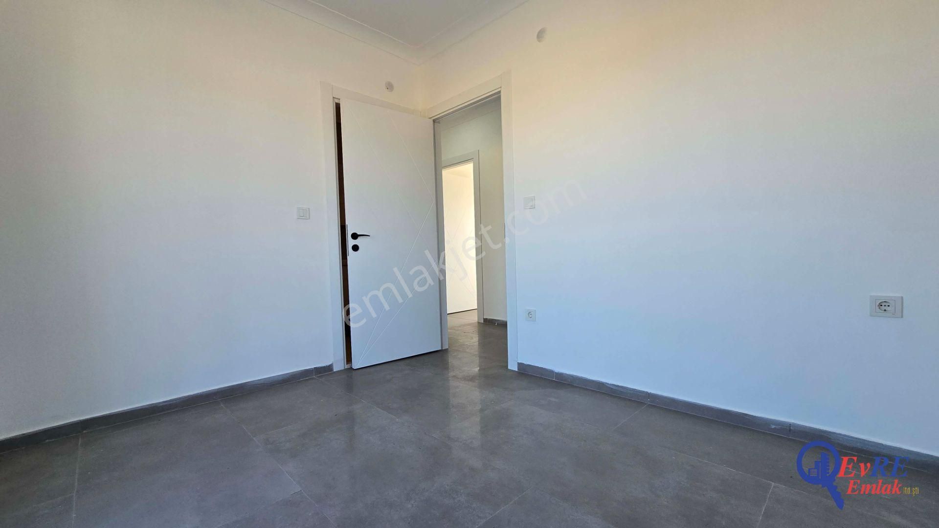 Evre Emlaktan Küçükköyde Satılık 2+1 Daire 3 Banyo & Wc - Görsel 17