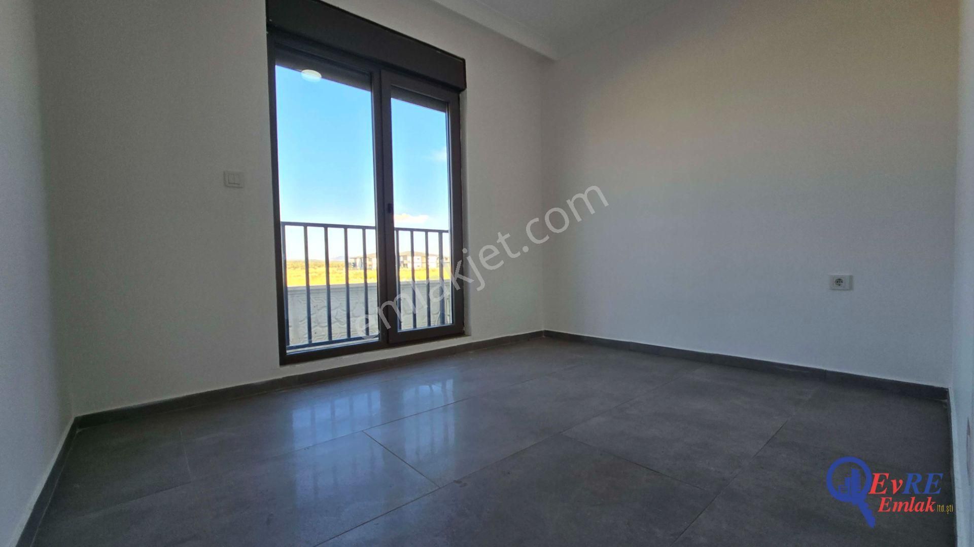 Evre Emlaktan Küçükköyde Satılık 2+1 Daire 3 Banyo & Wc - Görsel 2
