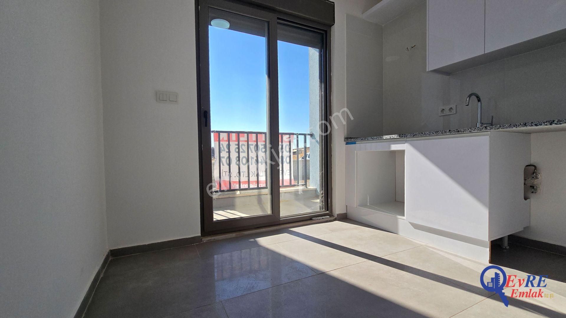 Evre Emlaktan Küçükköyde Satılık 2+1 Daire 3 Banyo & Wc - Görsel 9