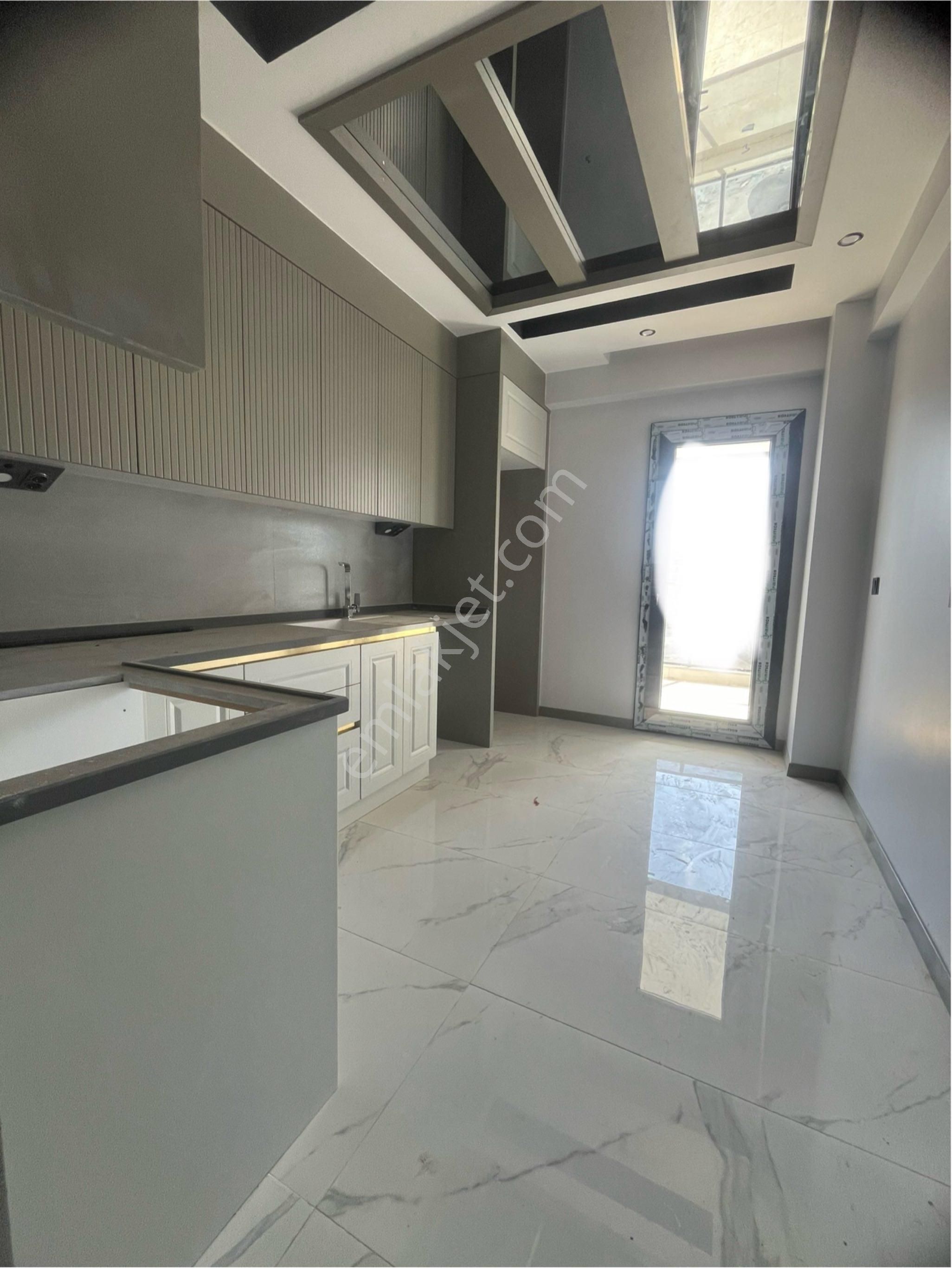 Denizli Şemikler’de 6 Dairelik Komple Satılık Bina - Görsel 2